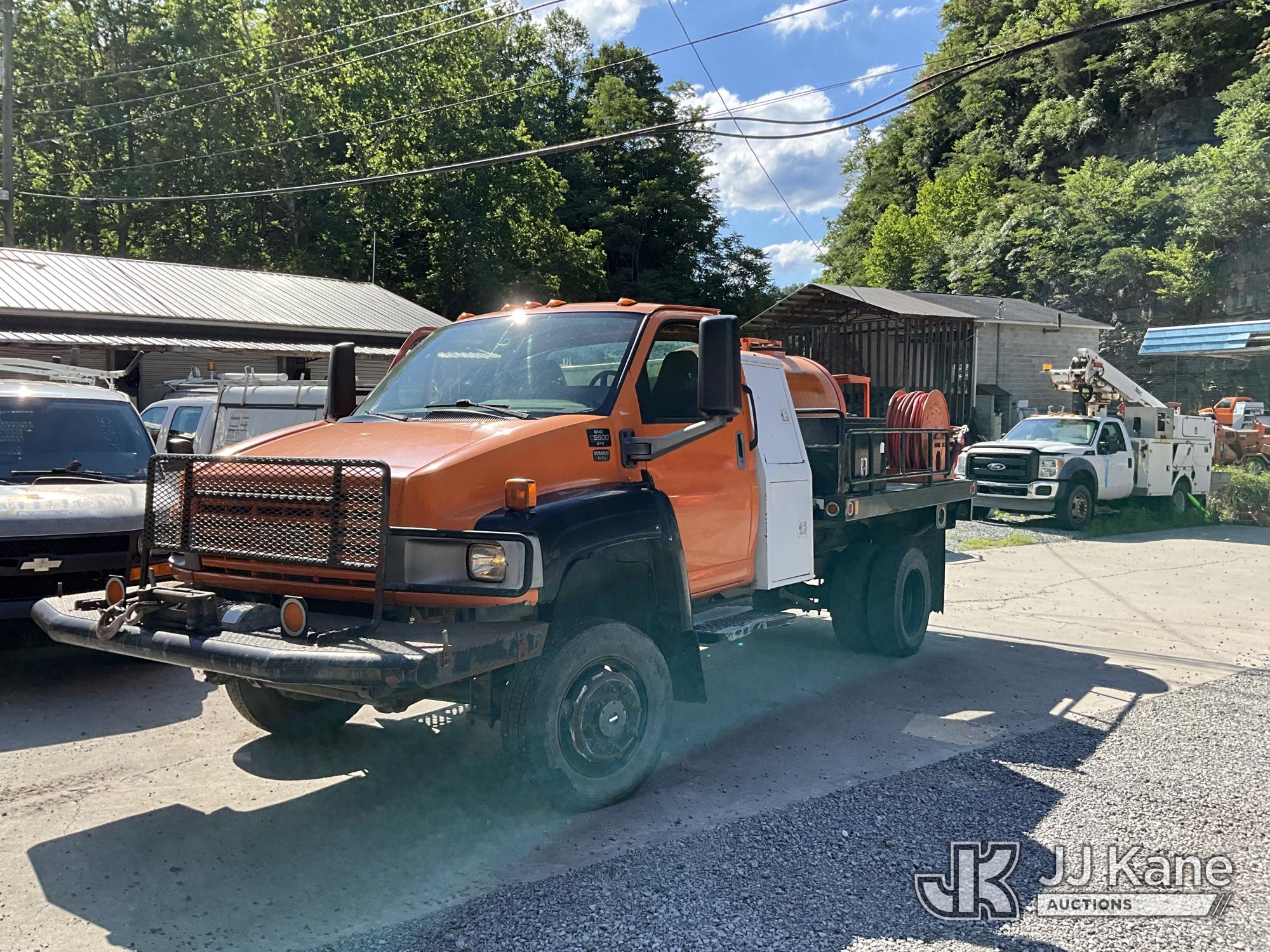 2006 GMC C5C042 Spray Truck, Tires and ABS light is on