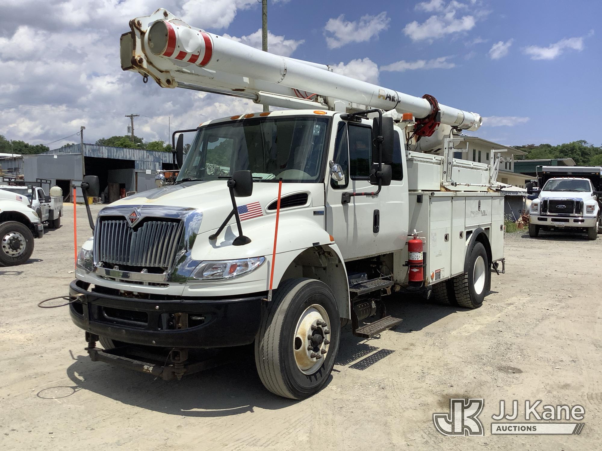 Photo of a 2013 International 4400