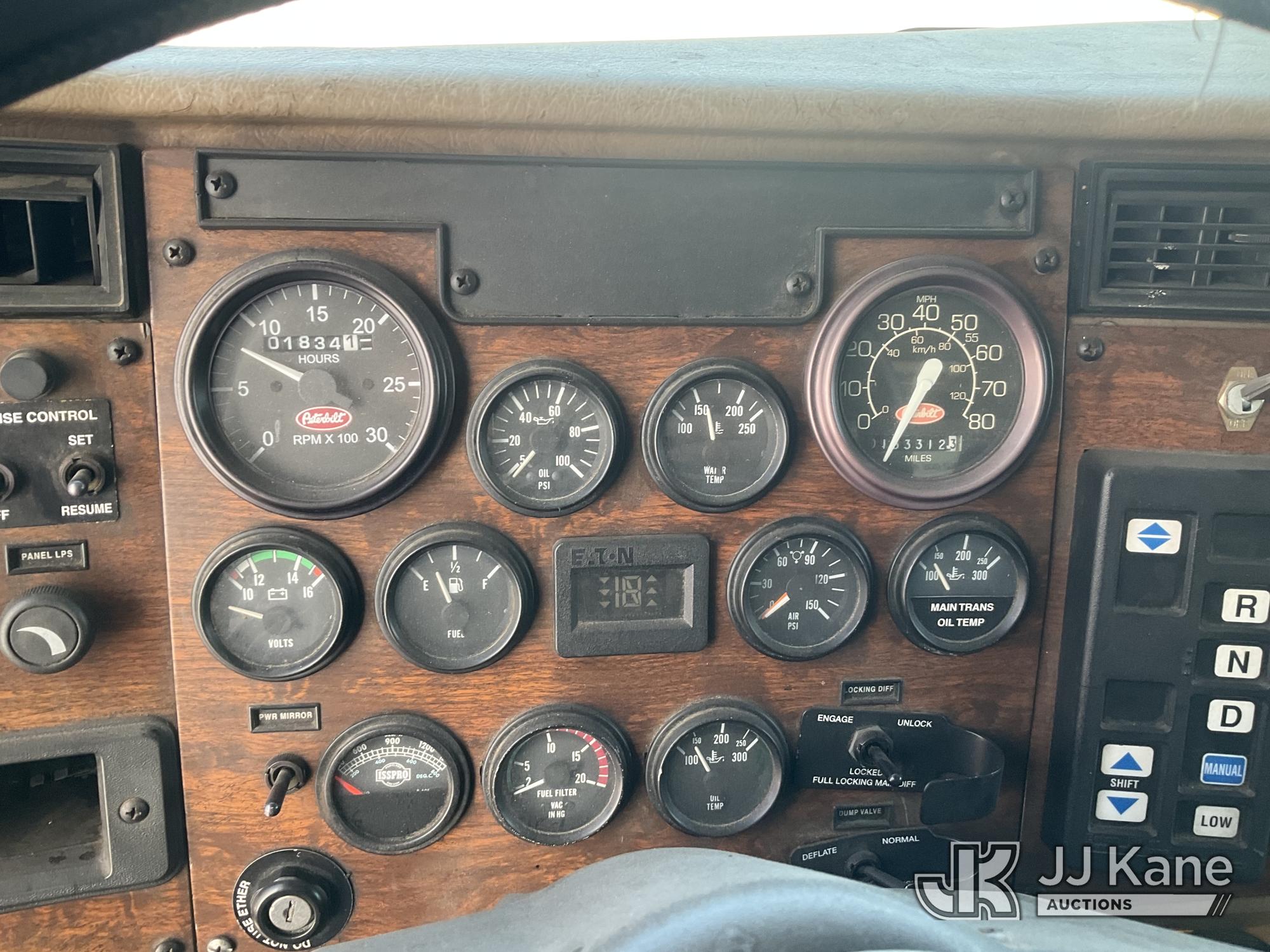 2000 Peterbilt 330