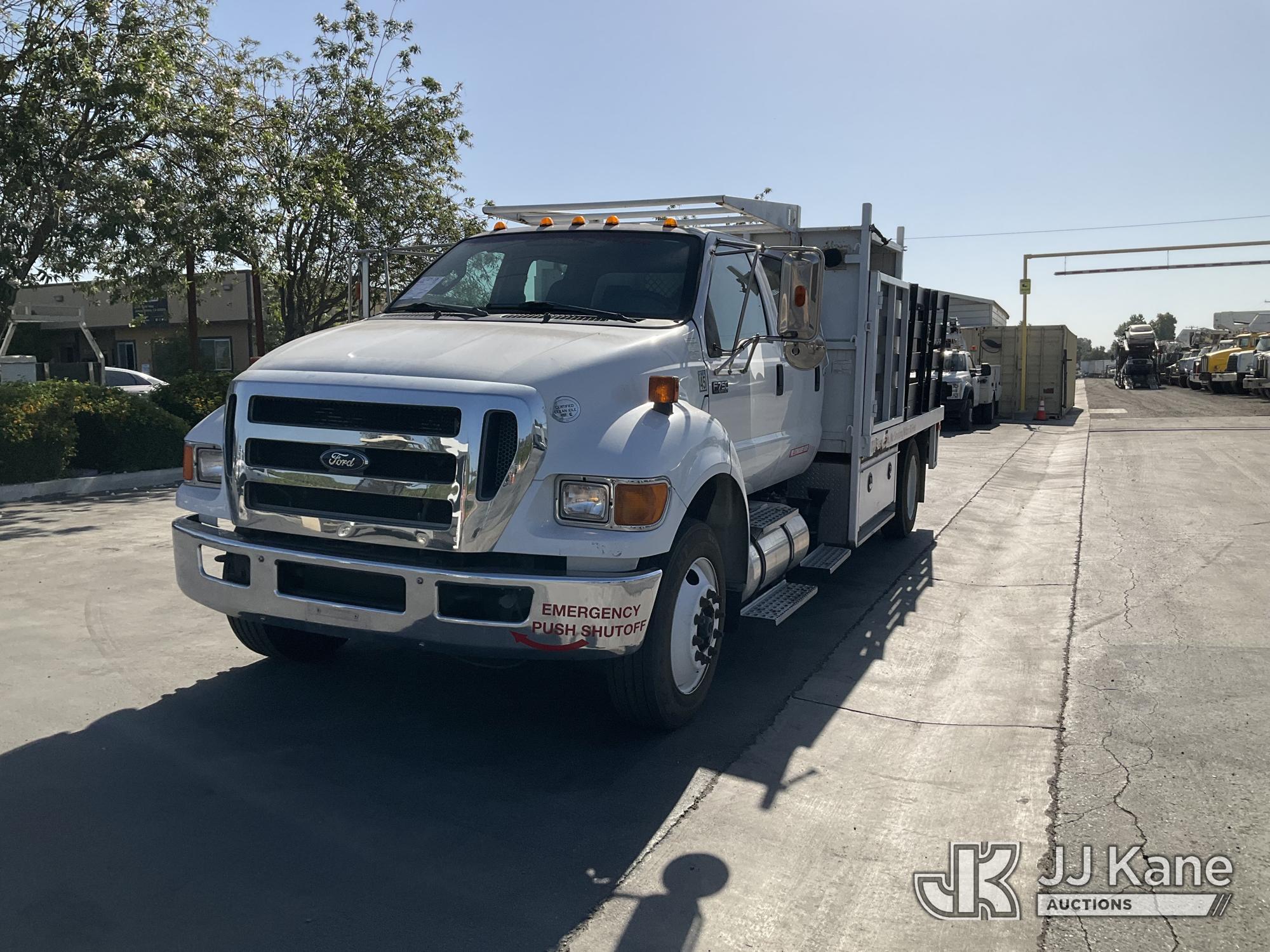 2011 FORD F-750 Stake Truck