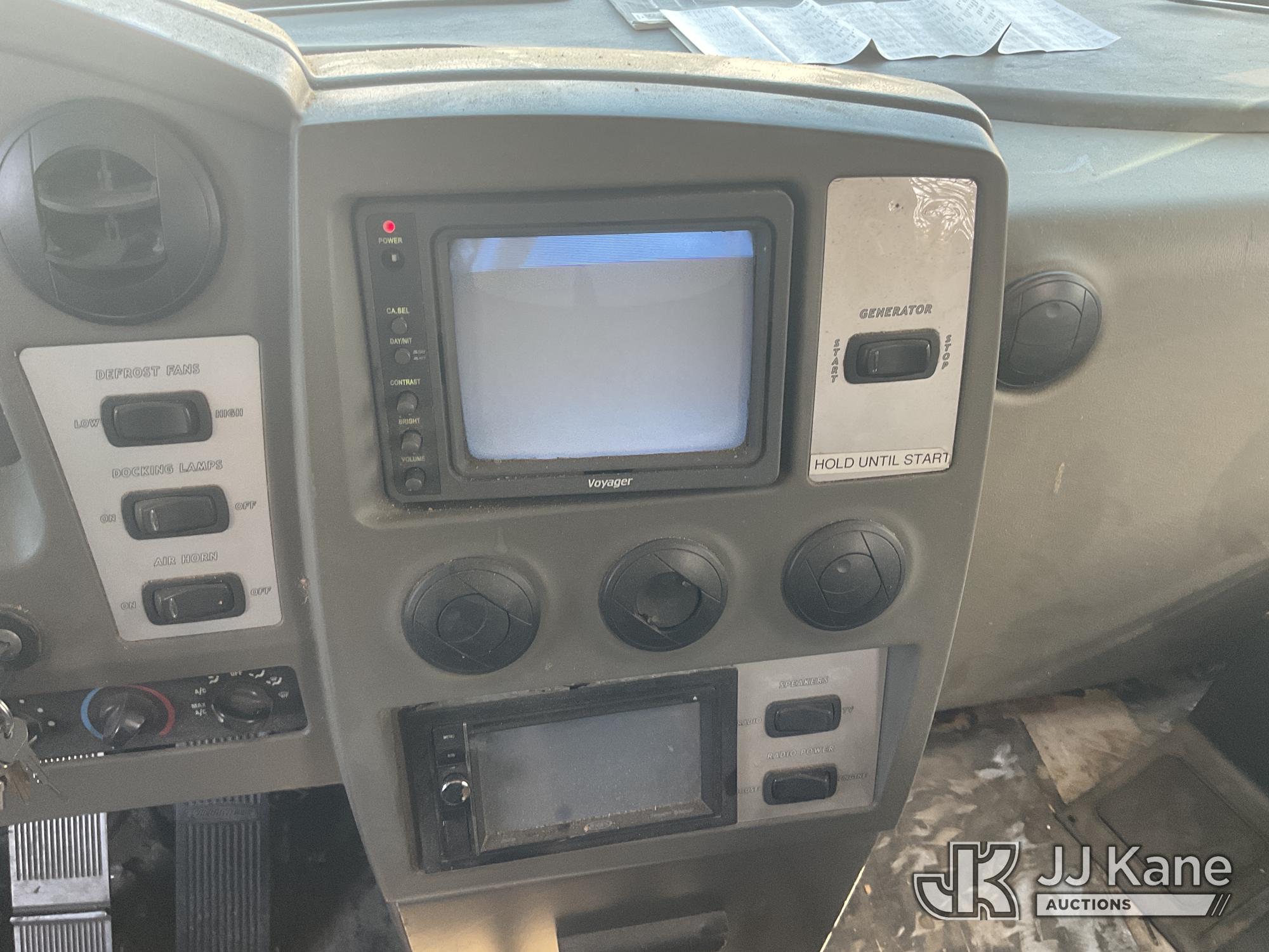 2008 Freightliner X-LINE MOTORHOME