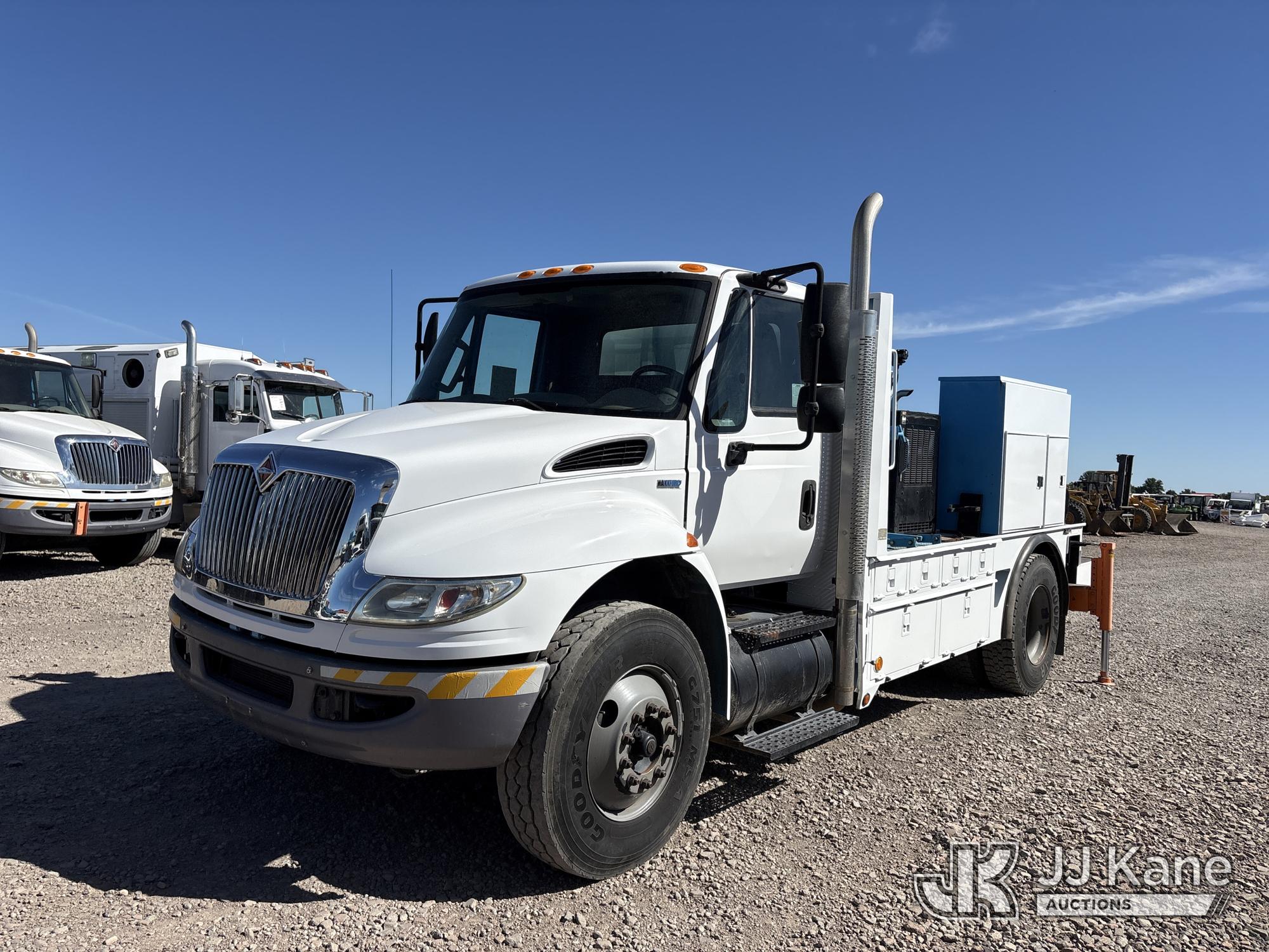 Photo of a 2012 International DuraStar 4300