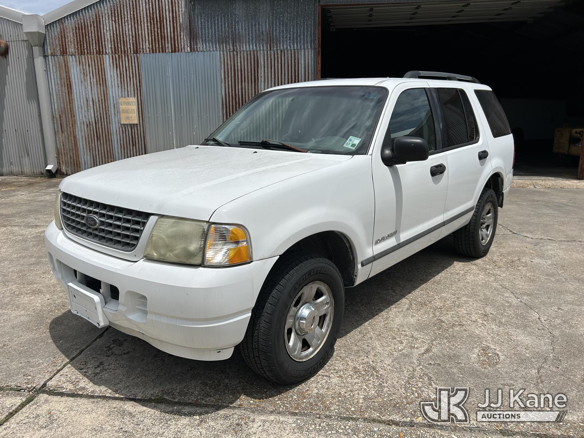 Photo of a 2004 Ford Explorer