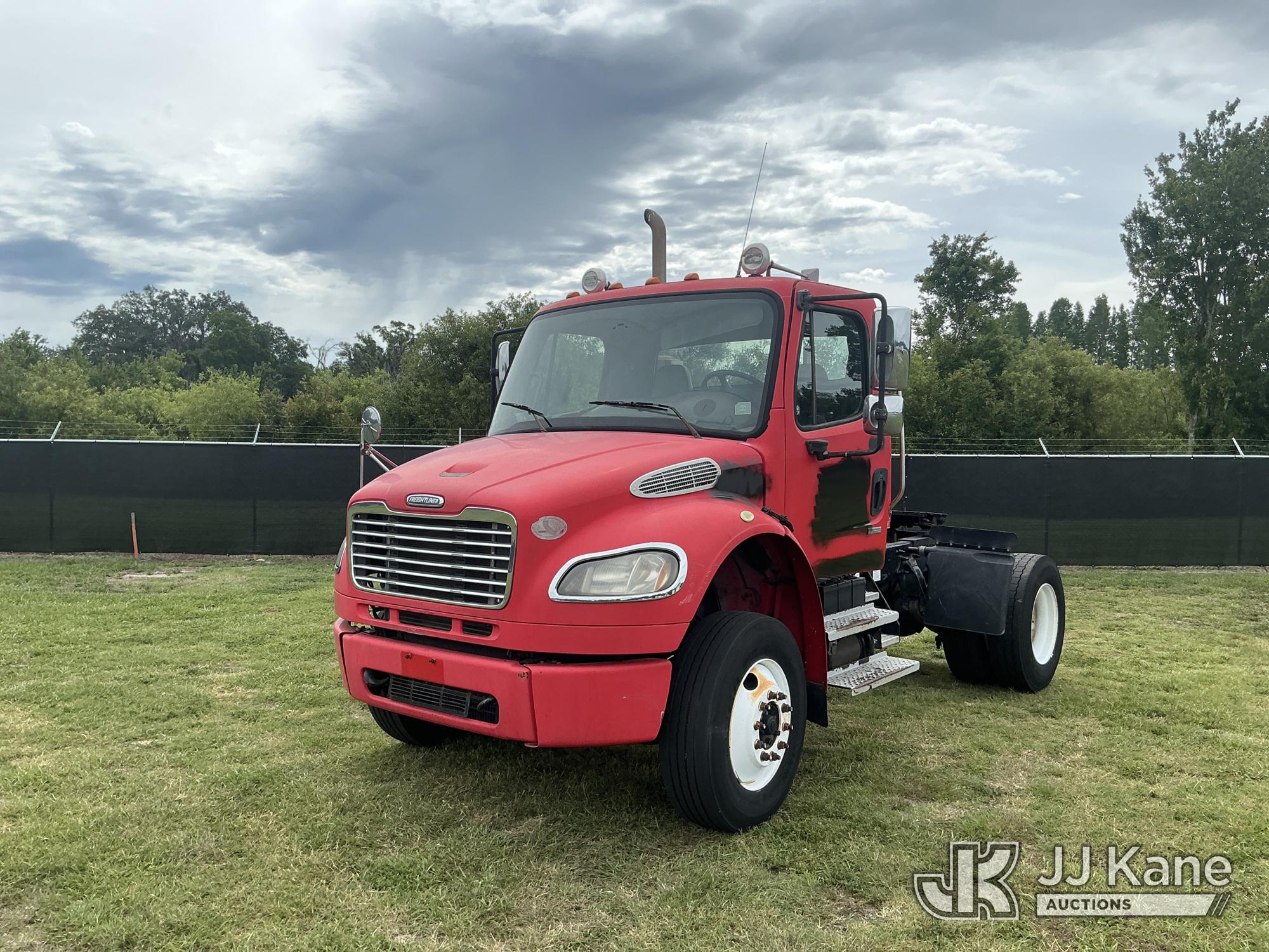 2009 Freightliner M2 106