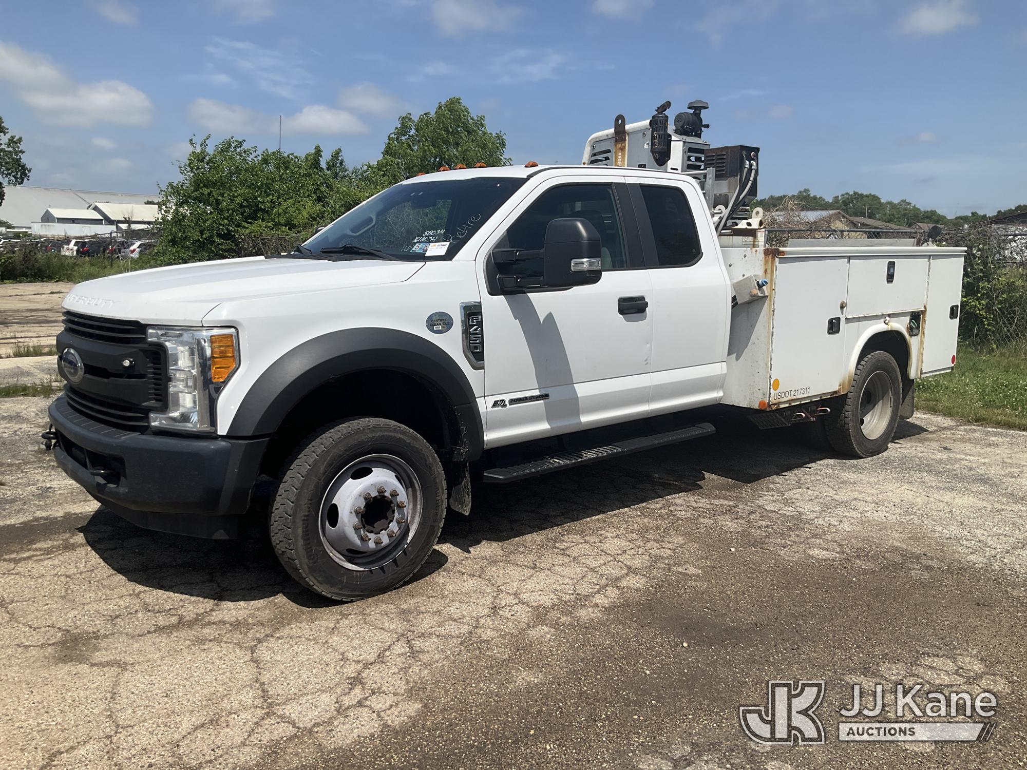 Photo of a 2017 Ford F-450 SD