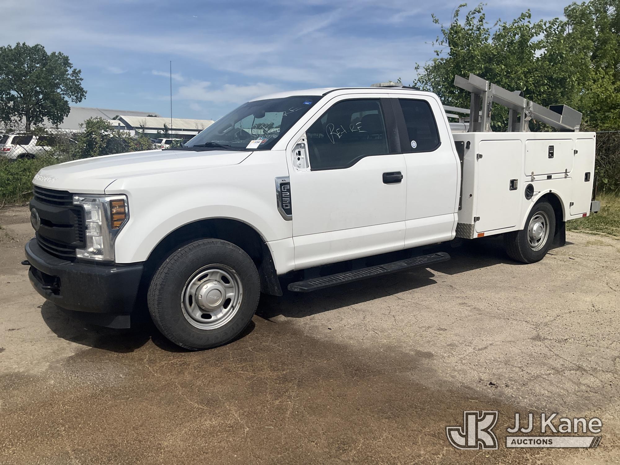 Photo of a 2018 Ford F-250 SD