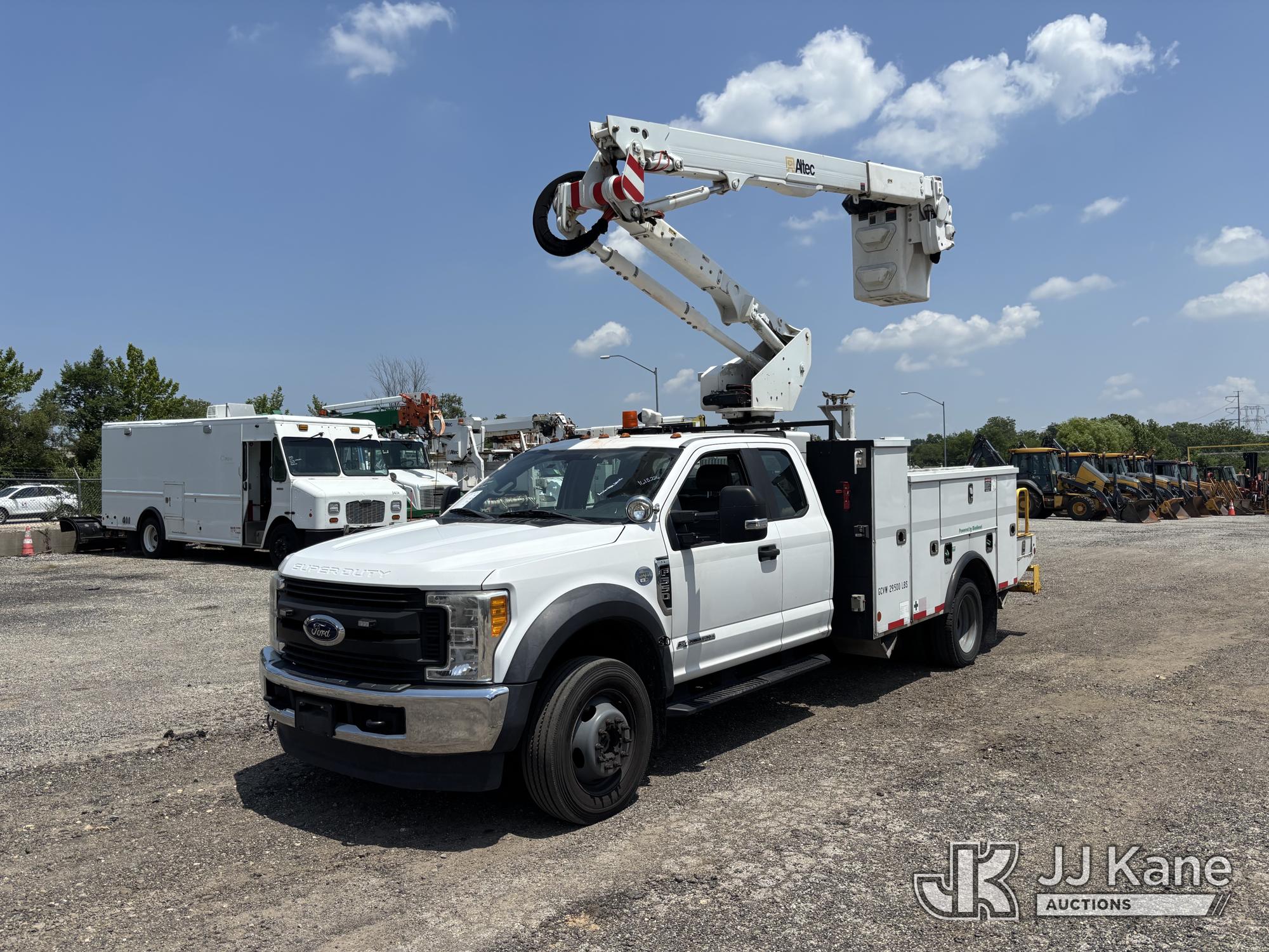 Photo of a 2017 Ford F550