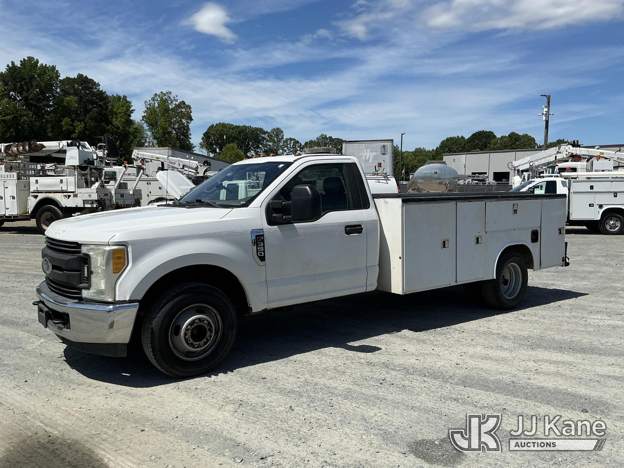 Photo of a 2017 Ford F350