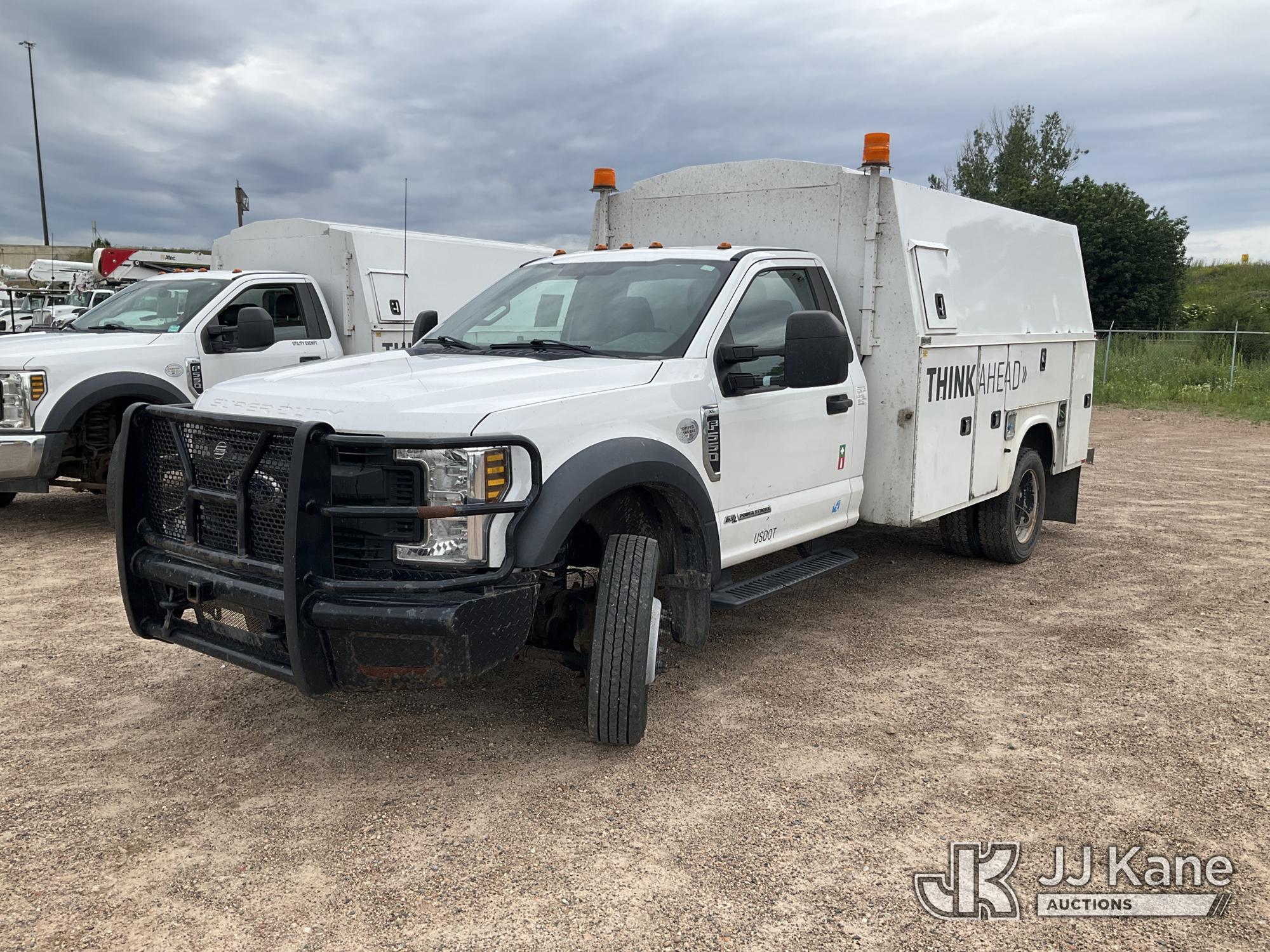 Photo of a 2018 Ford F-550