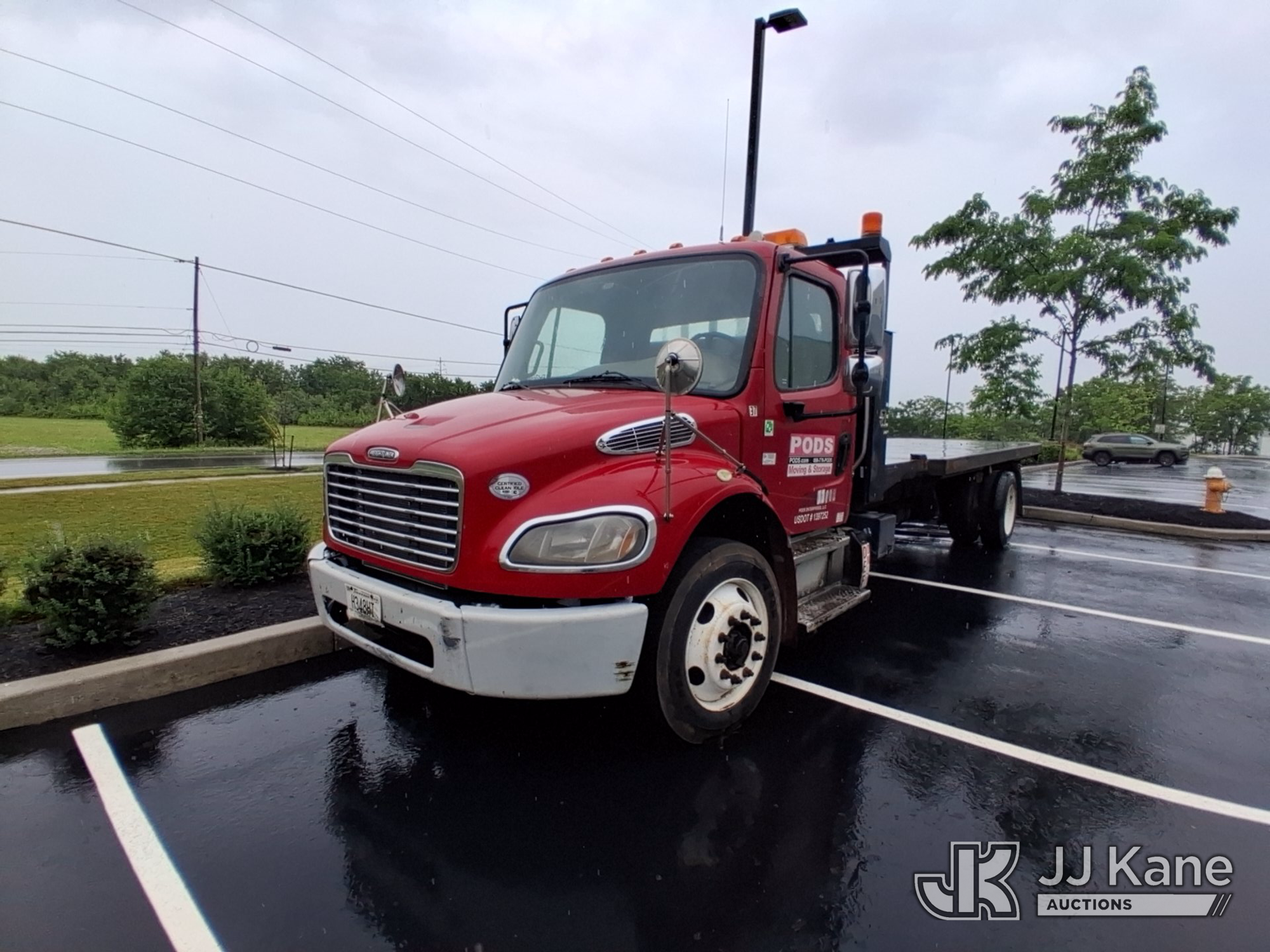 Photo of a 2016 Freightliner M2 106