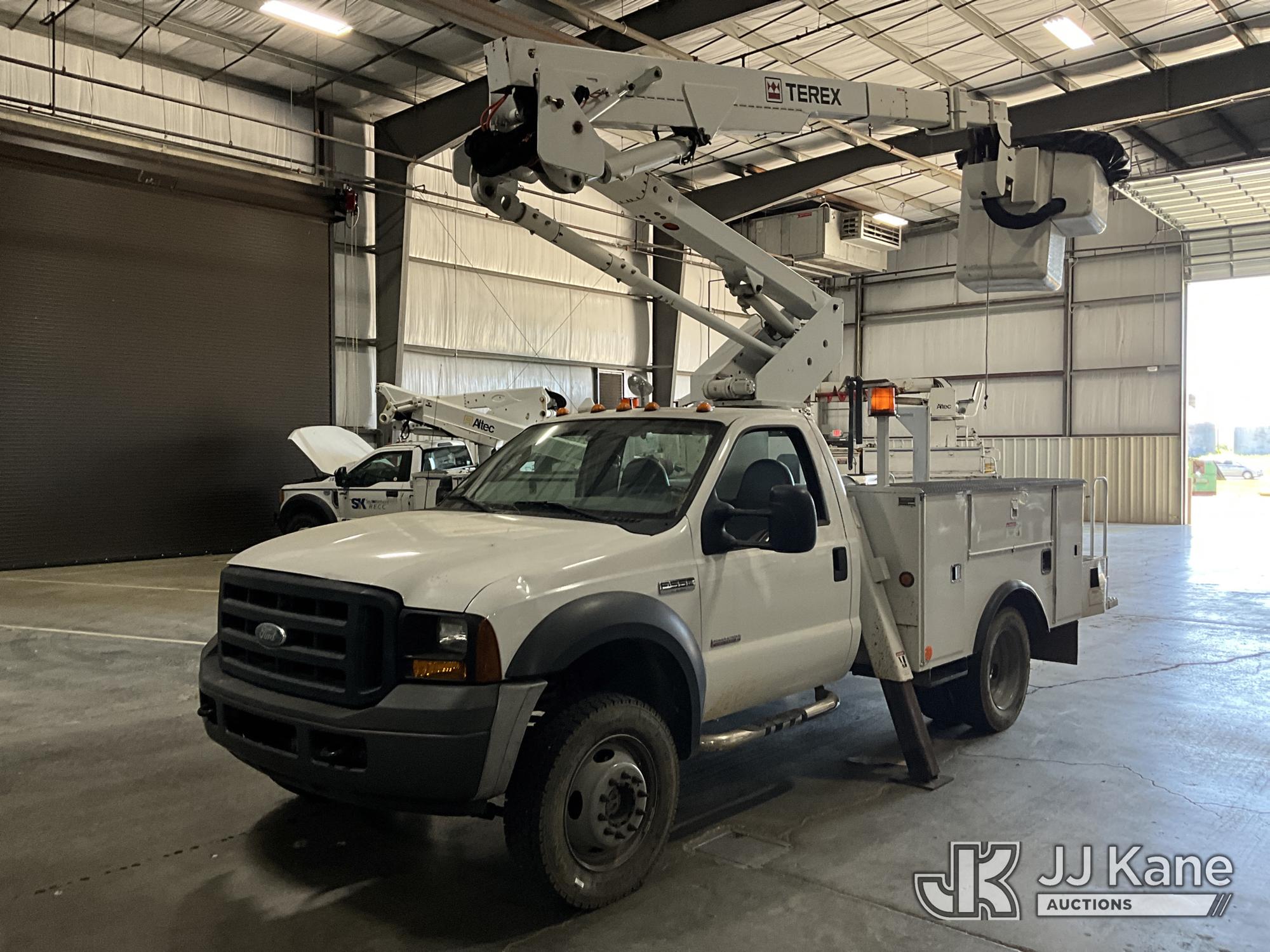 Photo of a 2007 Ford F550 4x4