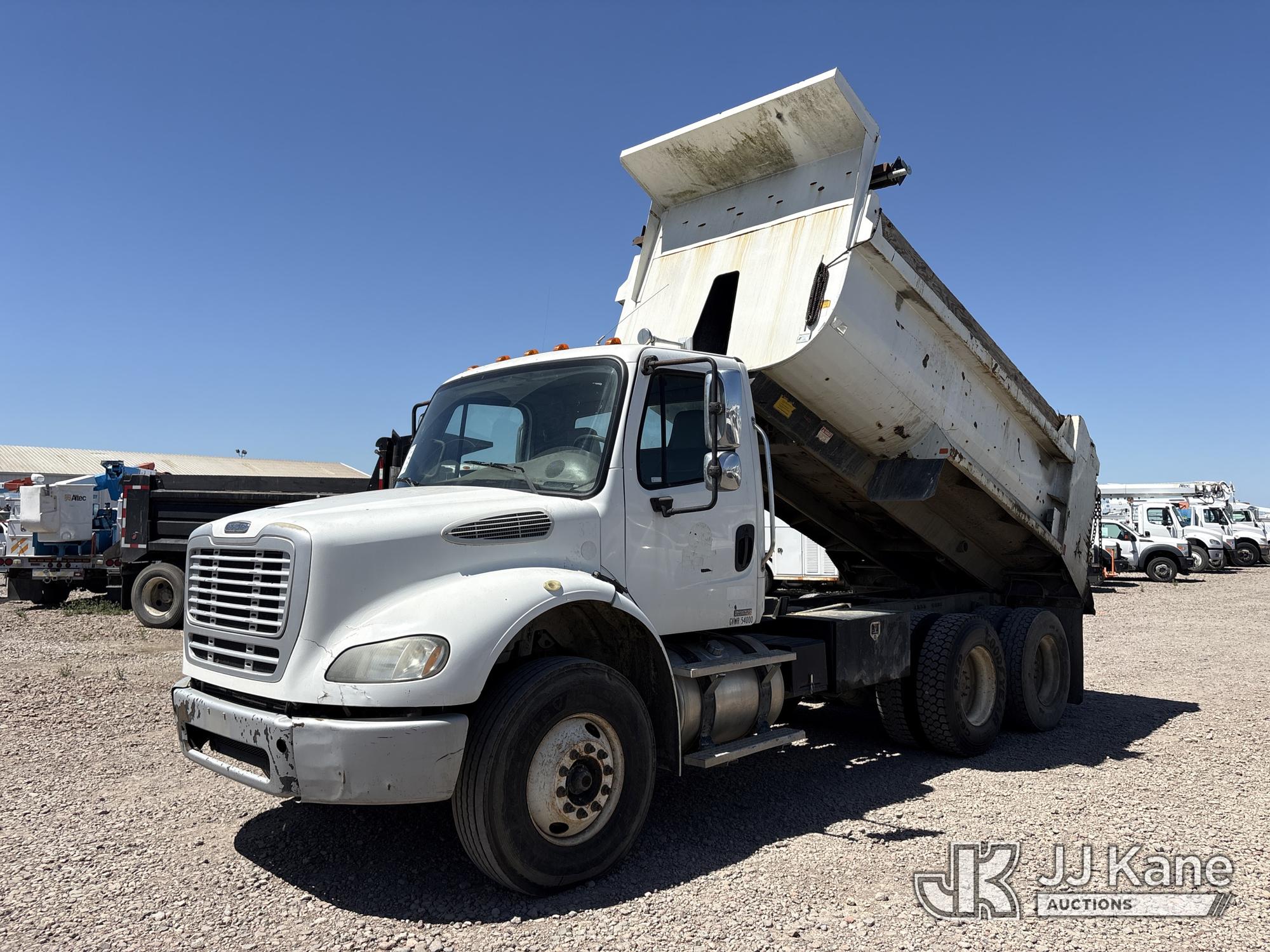 Photo of a 2008 Freightliner M2 112