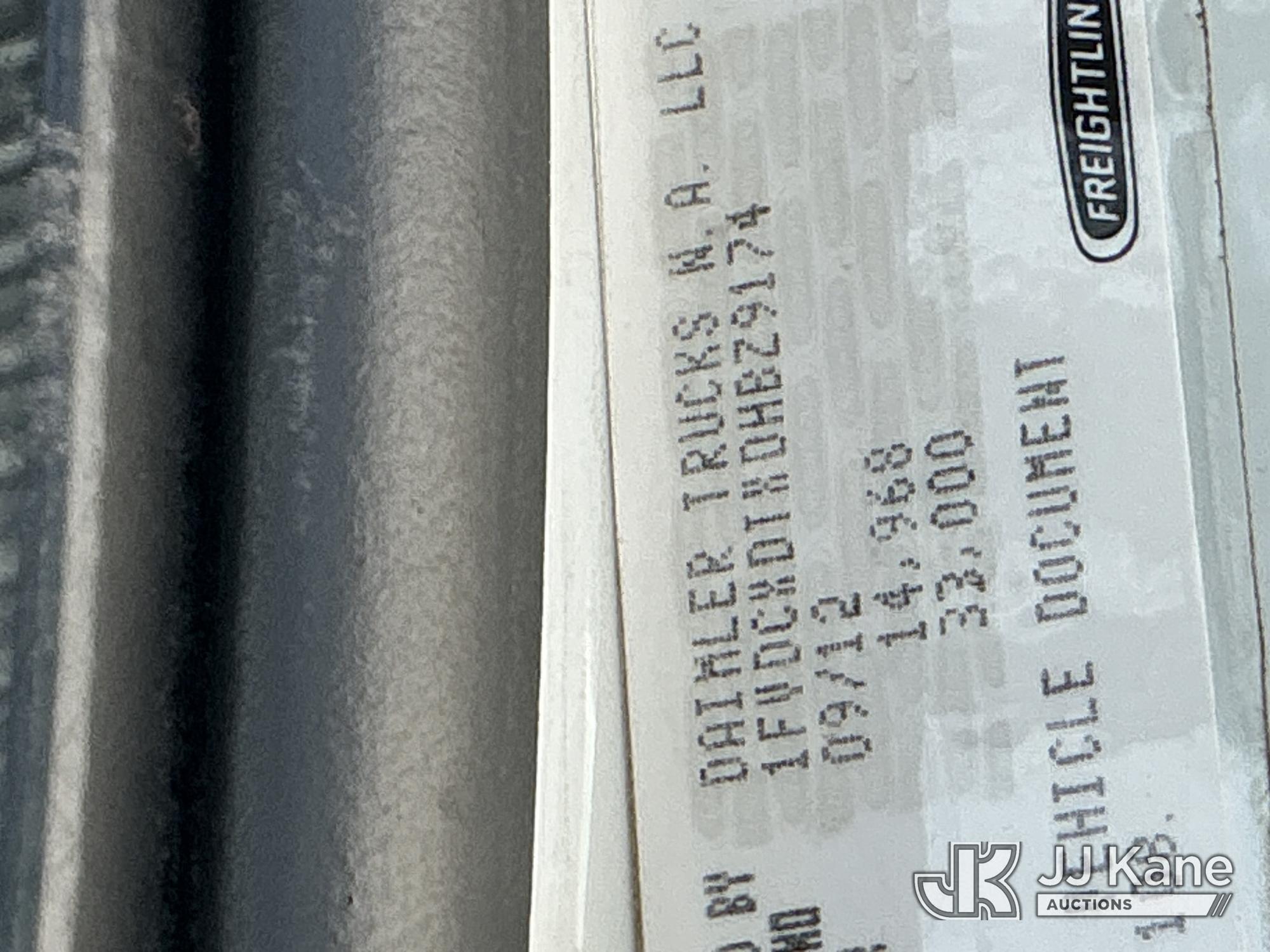 2013 Freightliner M2 106