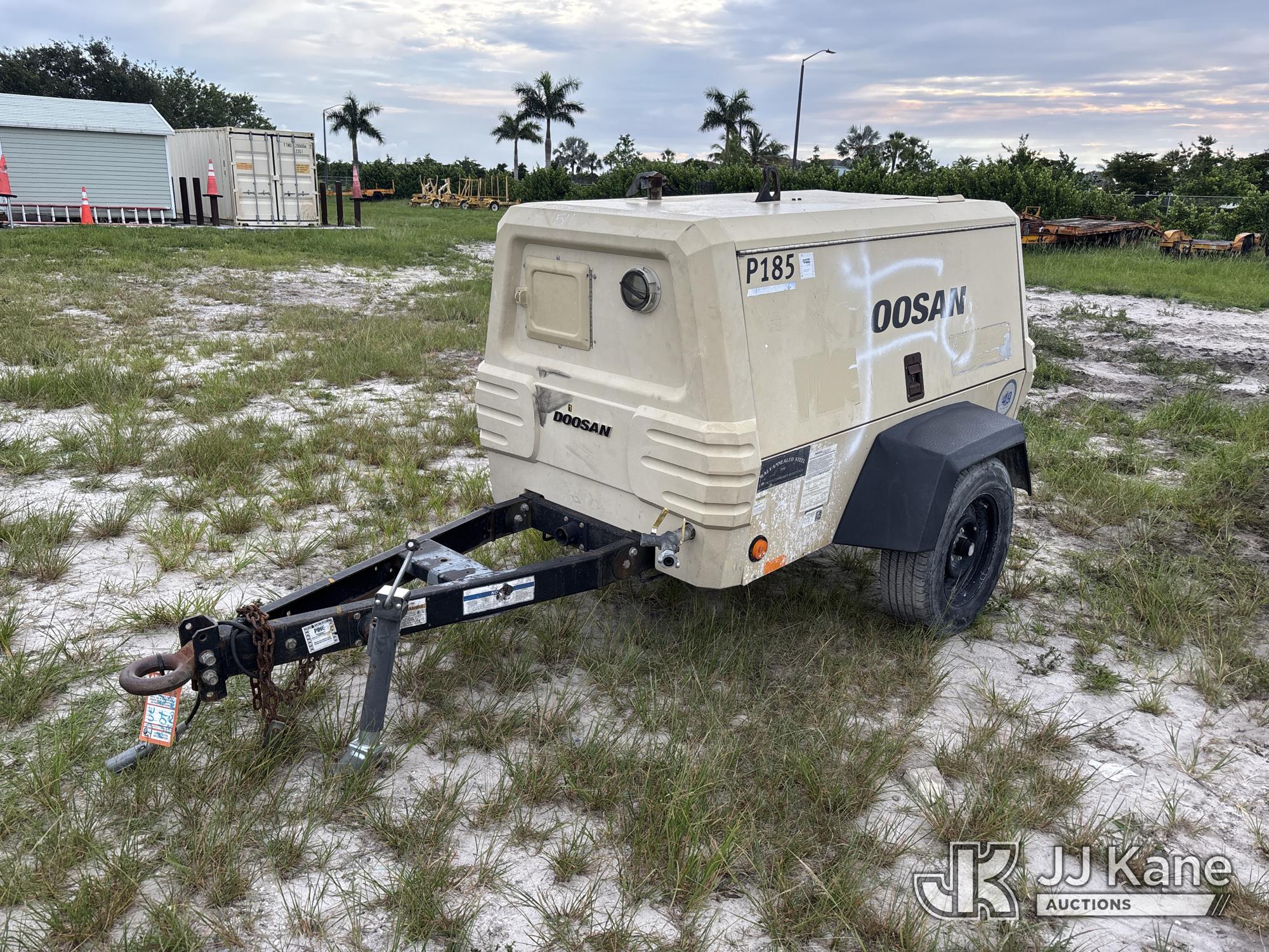 Photo of a 2016 Doosan P185WDO-T4F