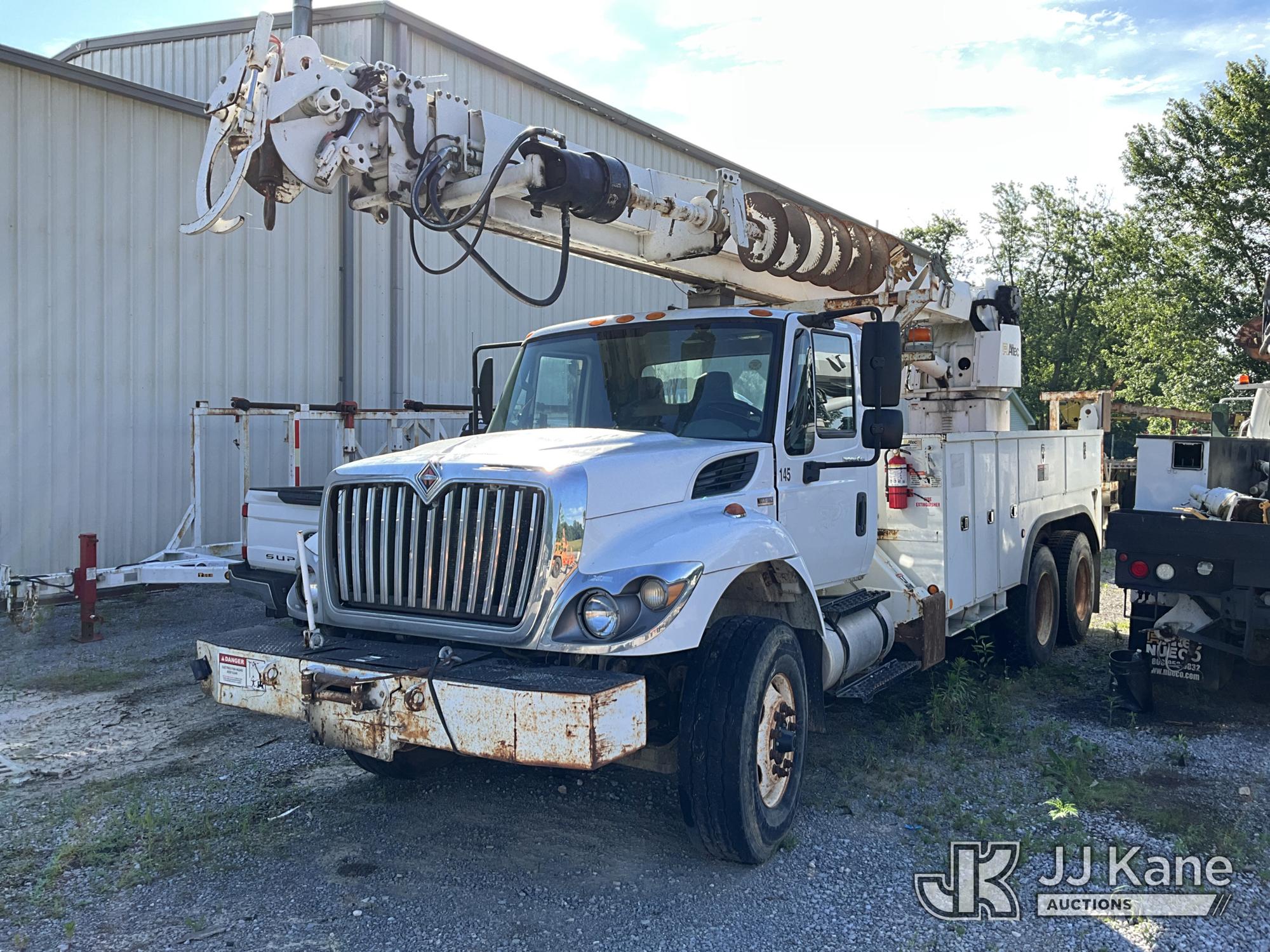 Photo of a 2012 International 7400