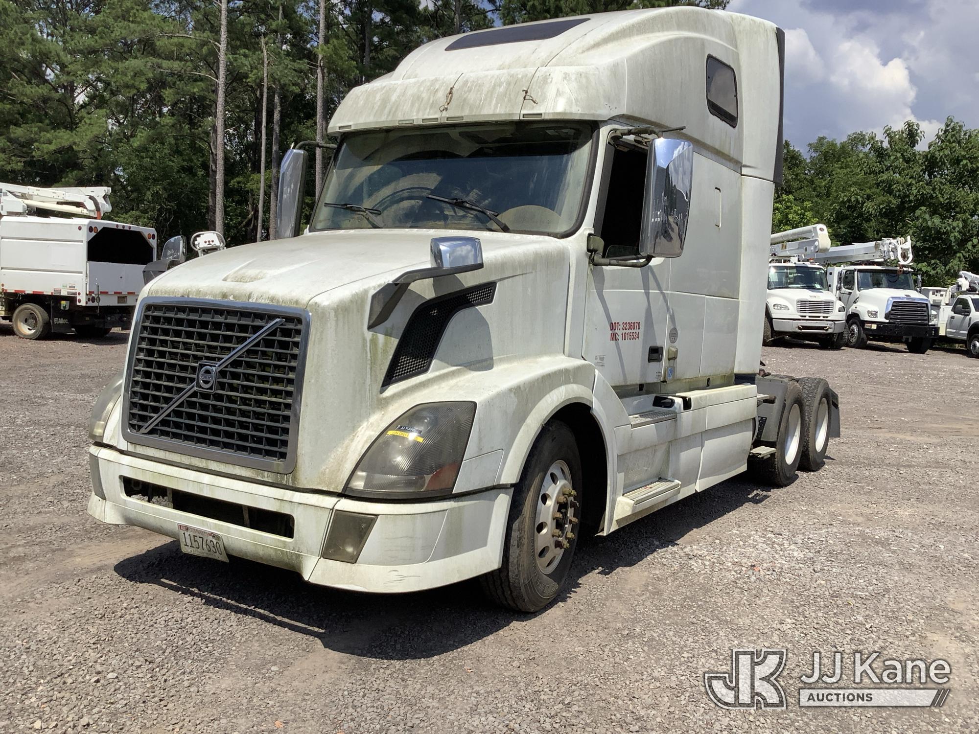 Photo of a 2013 Volvo VNL