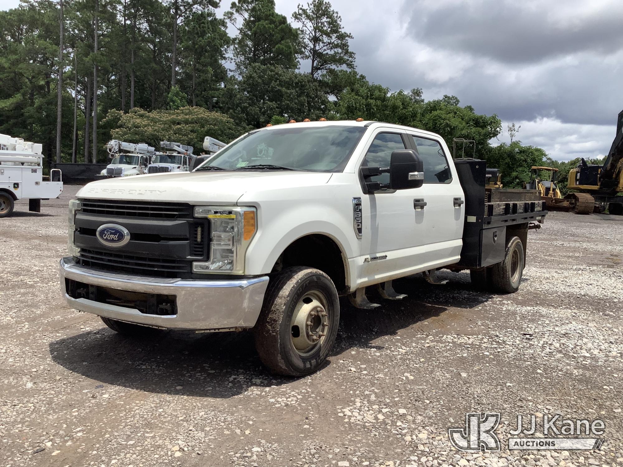 Photo of a 2017 Ford F350 4x4