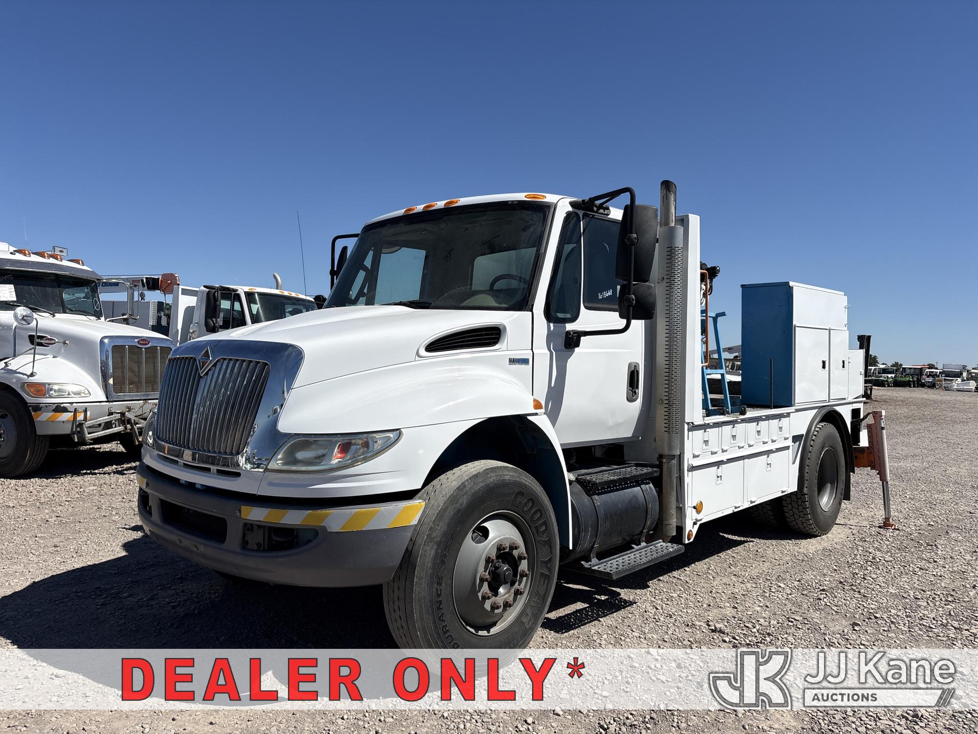 Photo of a 2013 International DuraStar 4300