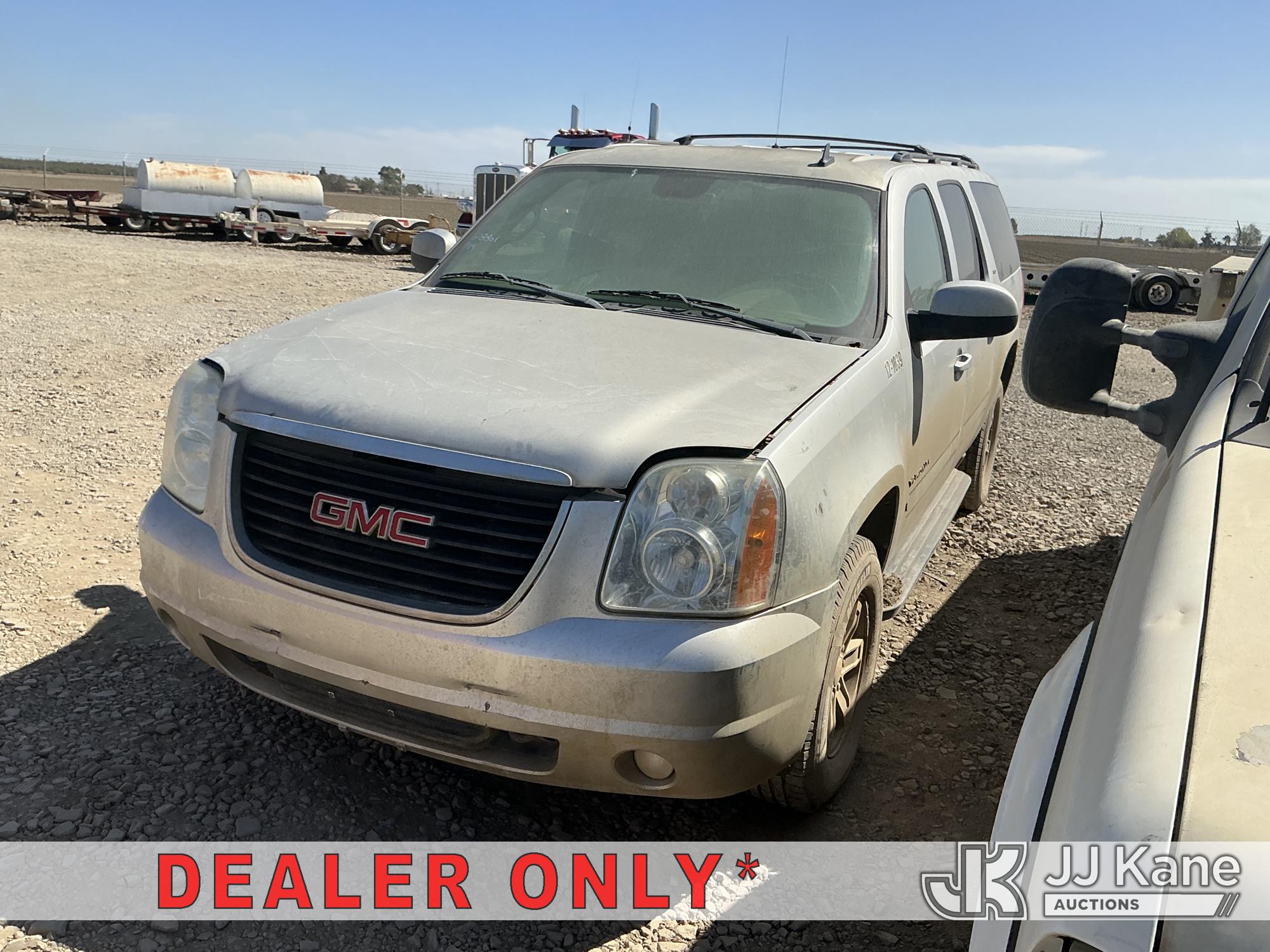 Photo of 2013 GMC Yukon XL