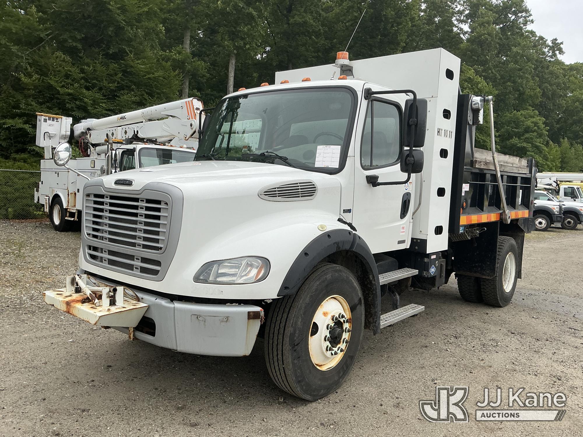 Photo of a 2016 Freightliner 114SD