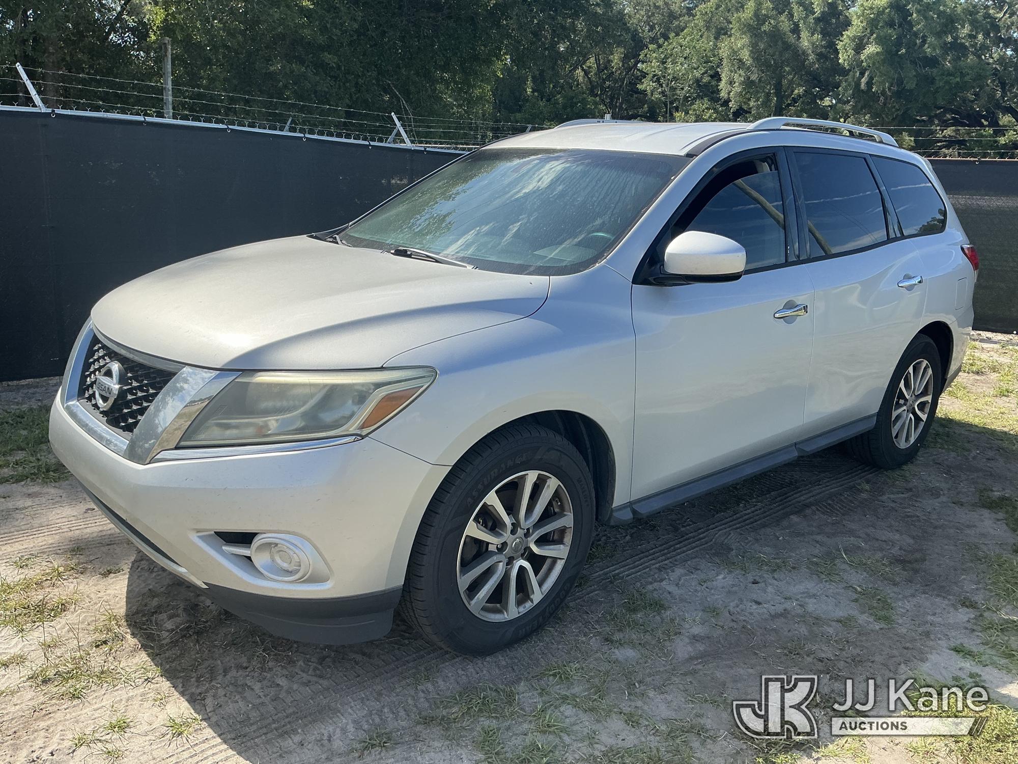 Photo of a 2016 Nissan Pathfinder