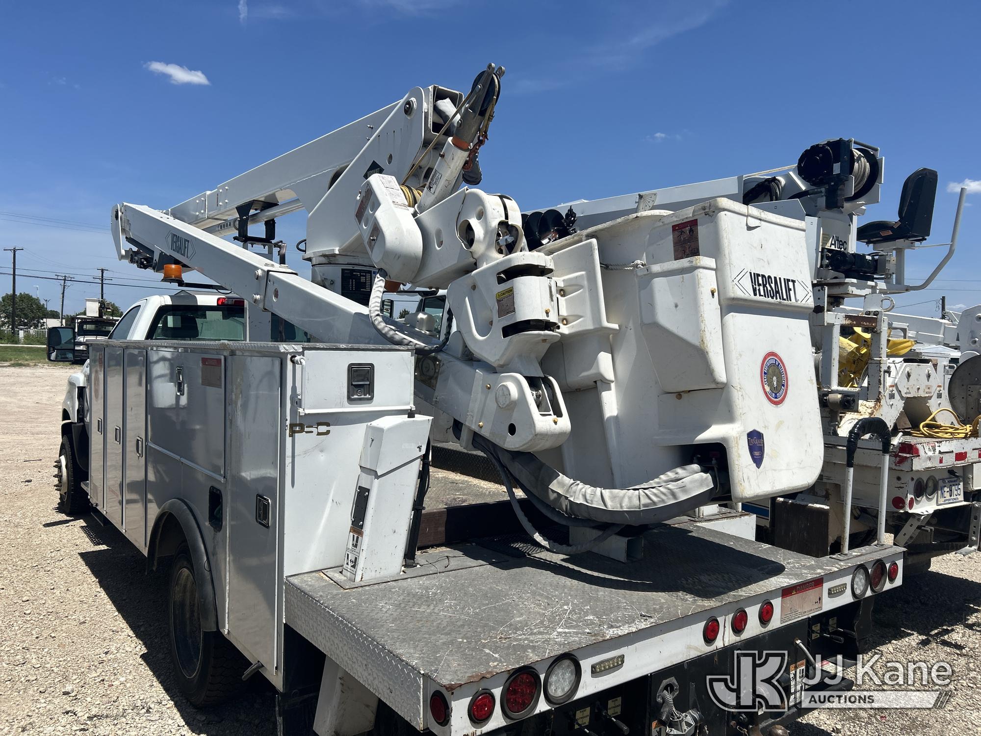2020 International CV515