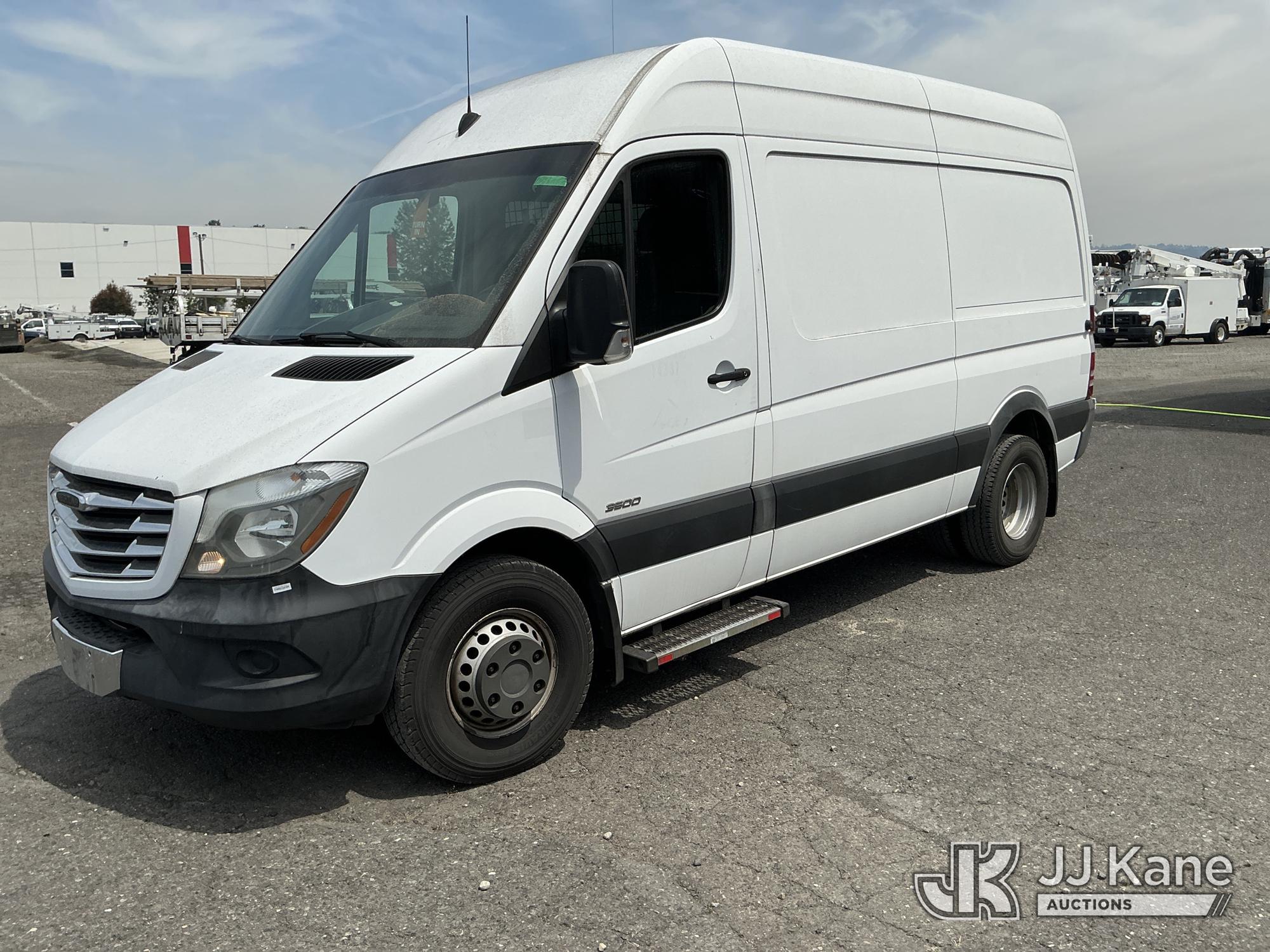 Photo of a 2014 Freightliner Sprinter