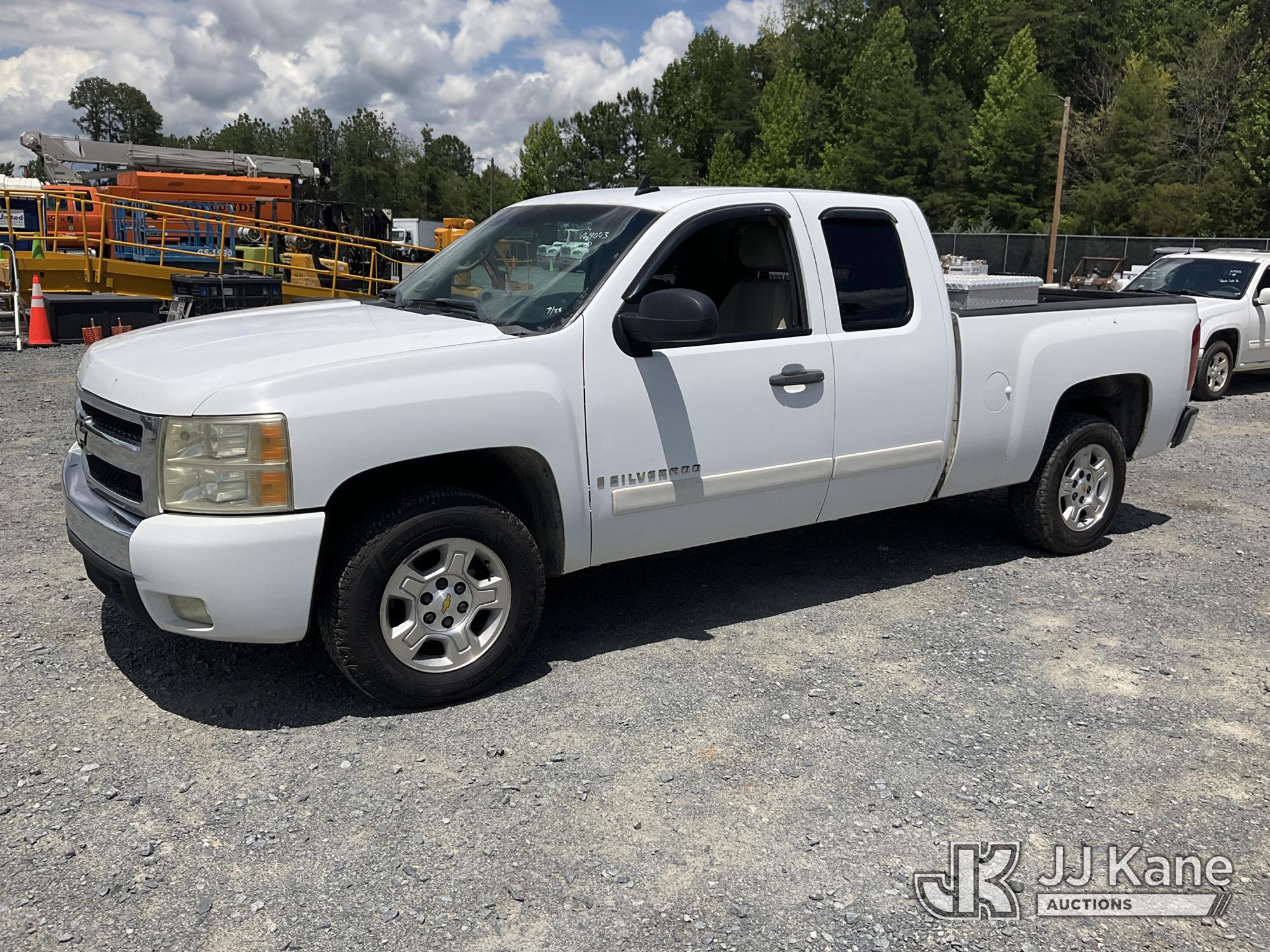 Photo of a 2008 Chevrolet Silverado 1500