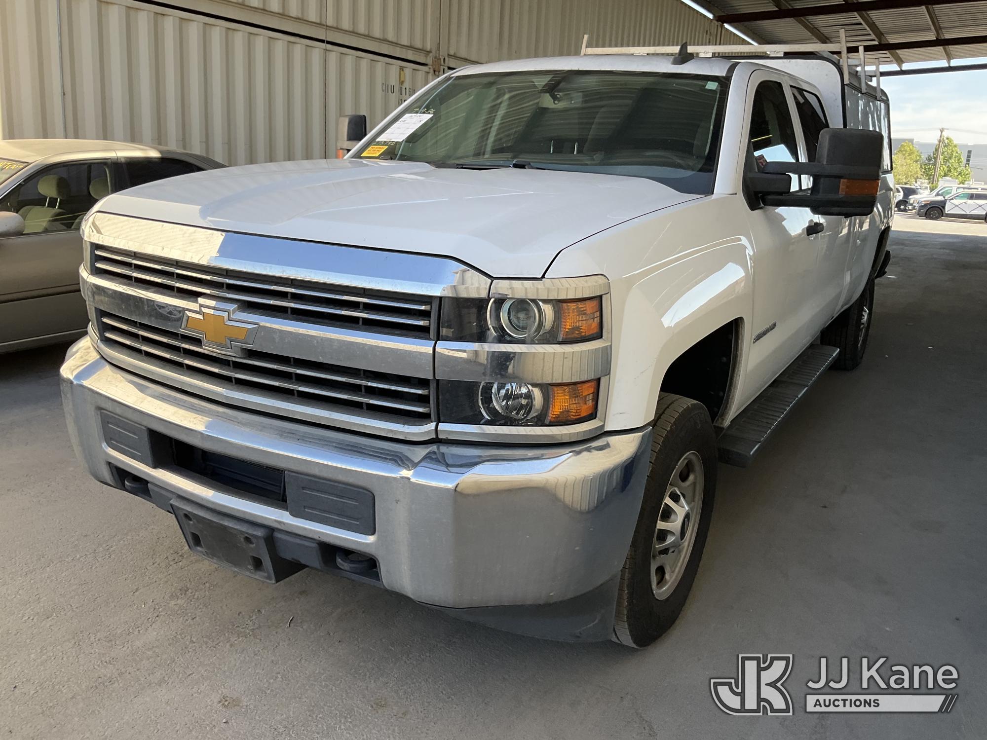 2018 Chevrolet Silverado 2500HD Crew-Cab Pickup Truck