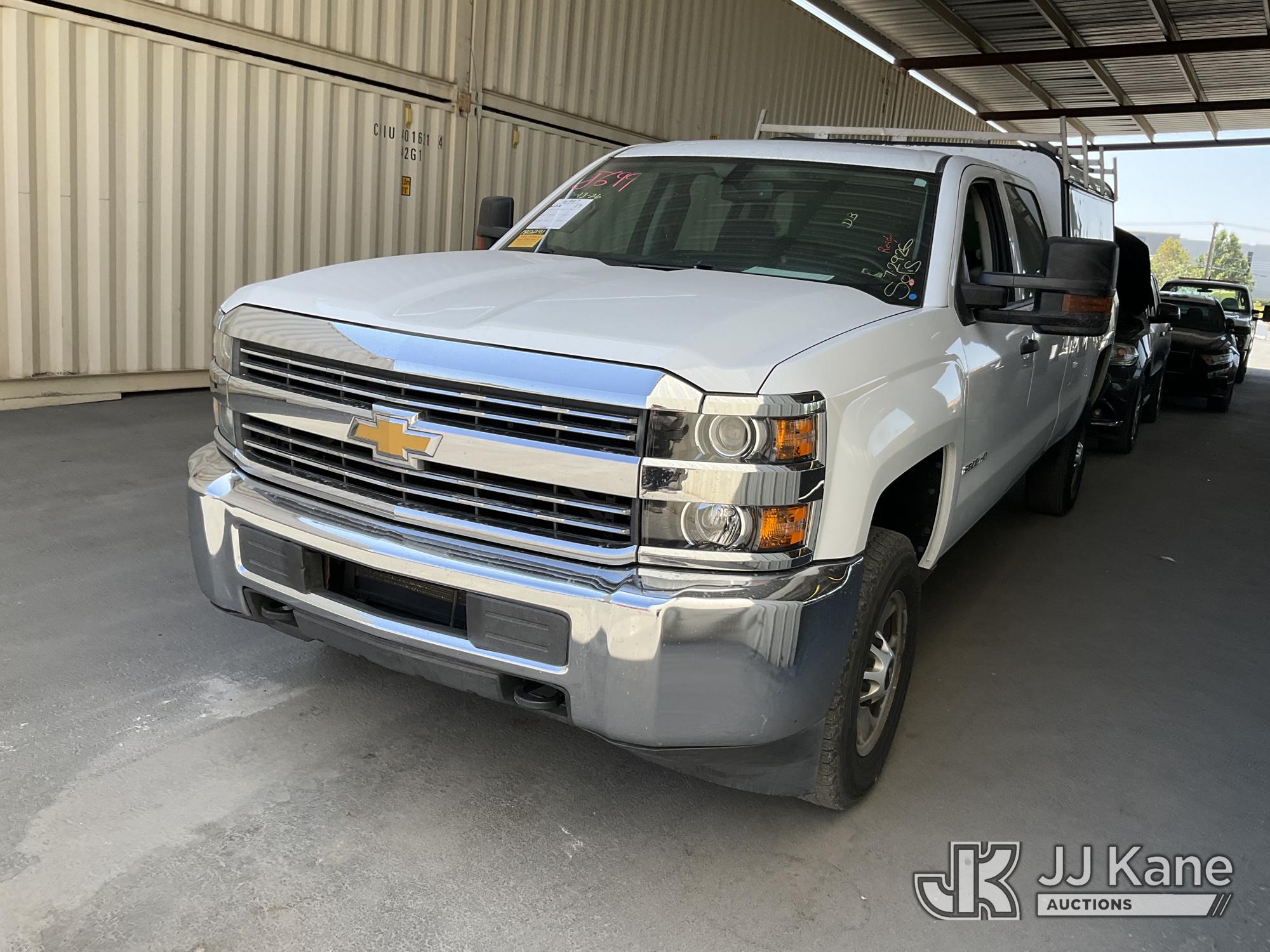 2017 Chevrolet Silverado 2500HD Crew-Cab Pickup Truck