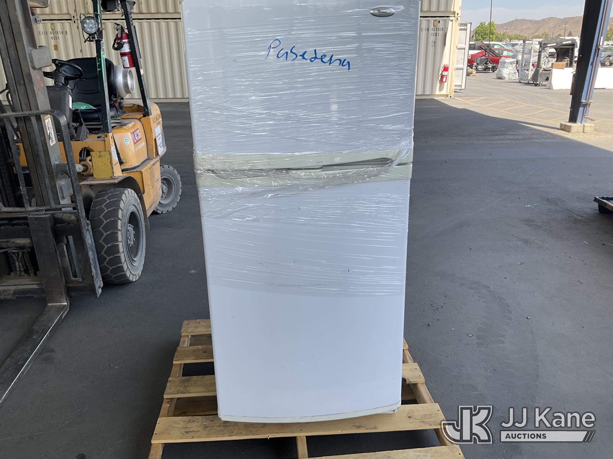 Refrigerator (Used) NOTE: This unit is being sold AS IS/WHERE IS via Timed Auction and is located in Jurupa Valley