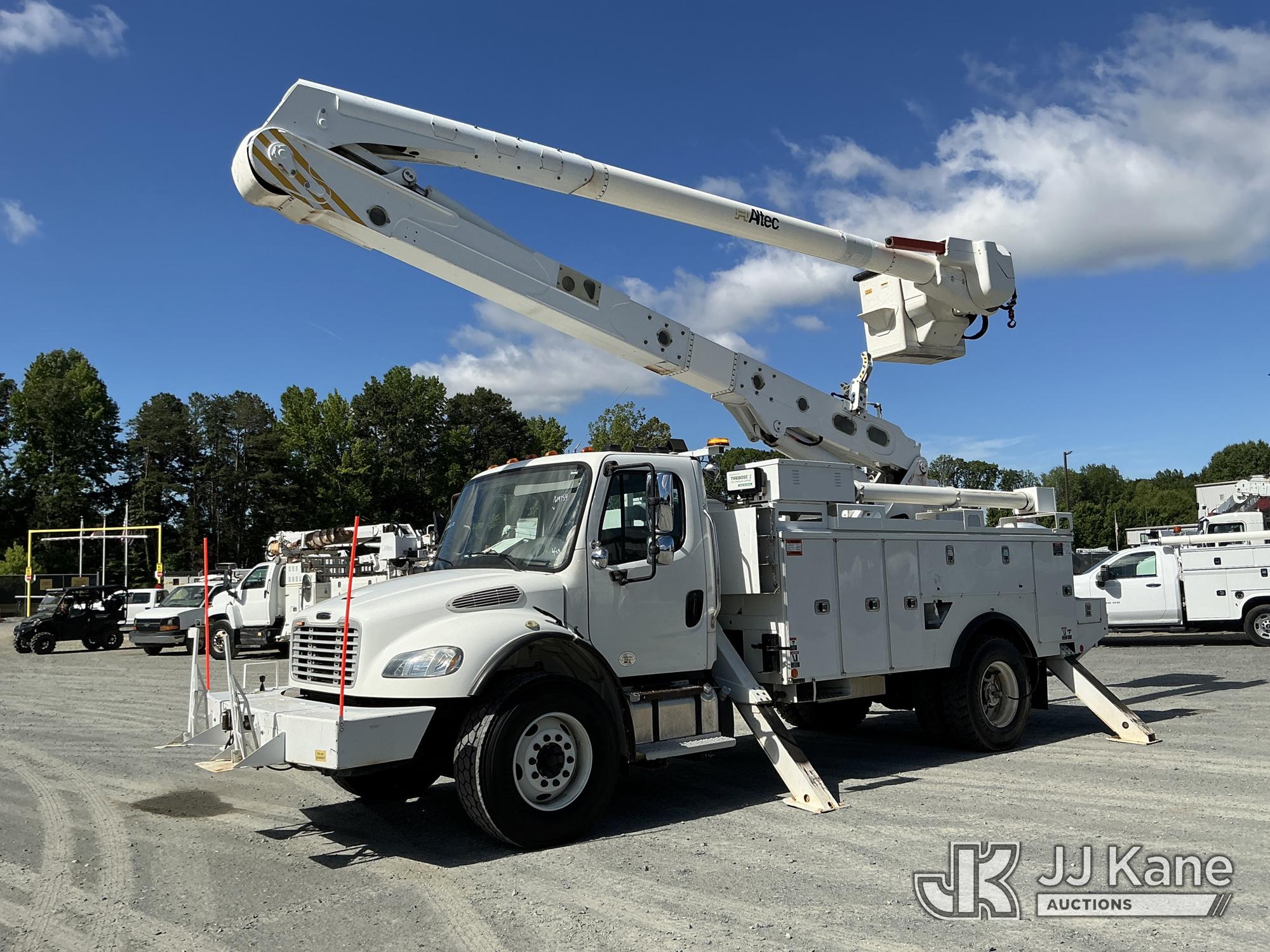 Photo of a 2016 Freightliner M2106