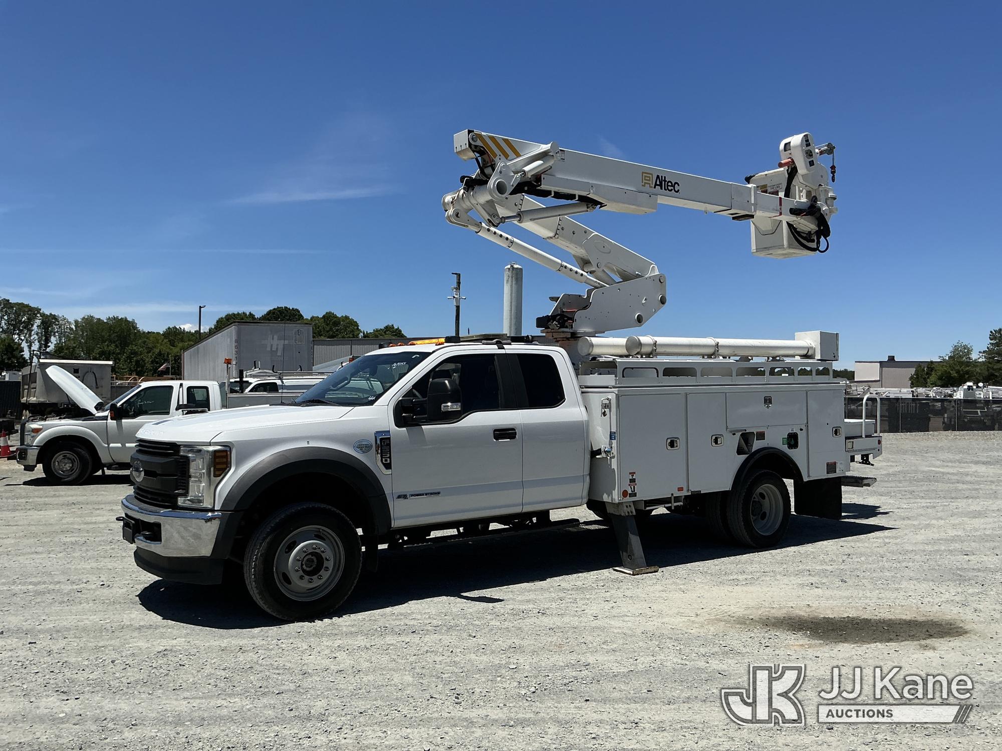 Photo of a 2019 Ford F550