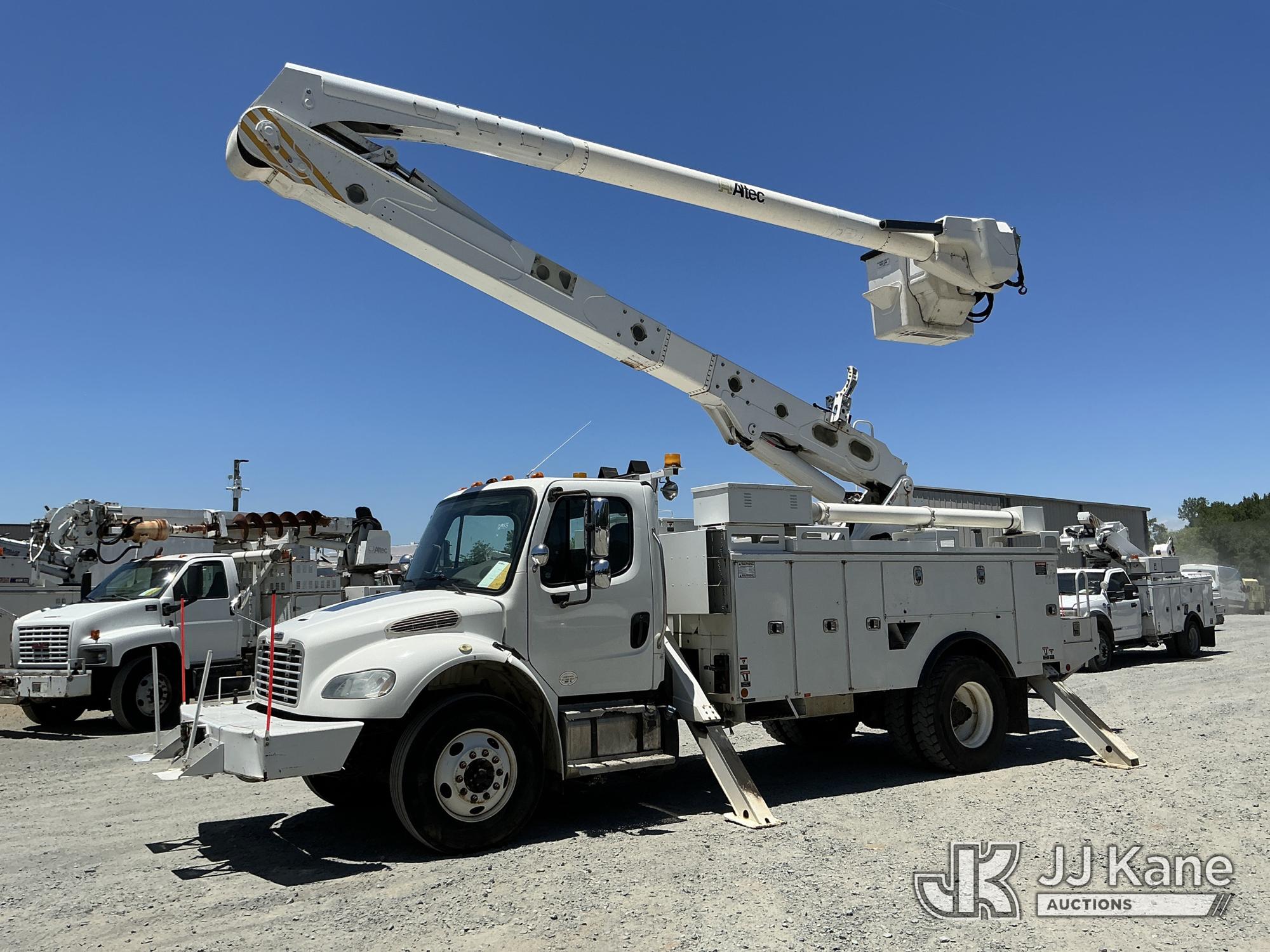 Photo of a 2016 Freightliner M2106