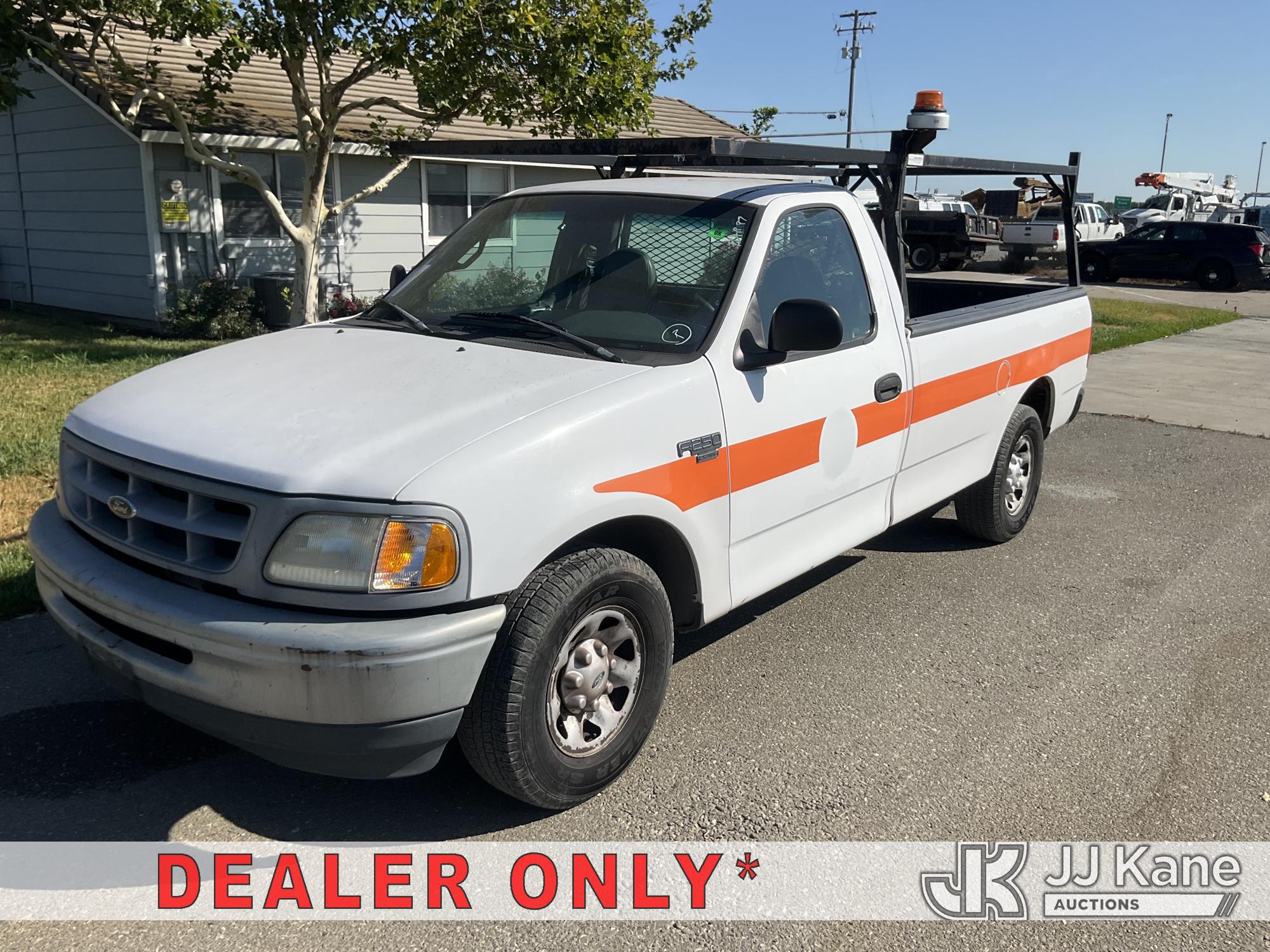 Photo of a 1998 Ford F-250