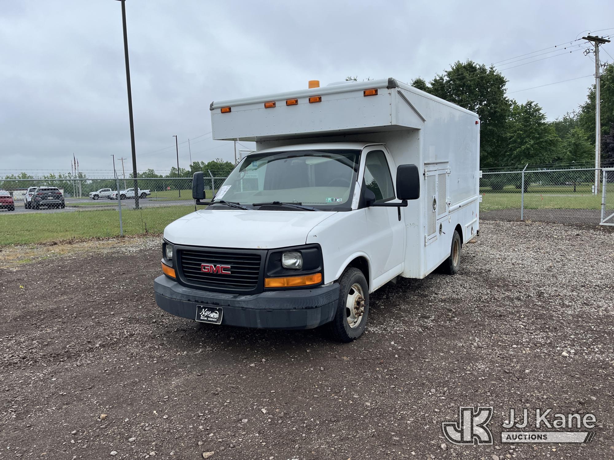 Photo of a 2007 GMC Savana G3500