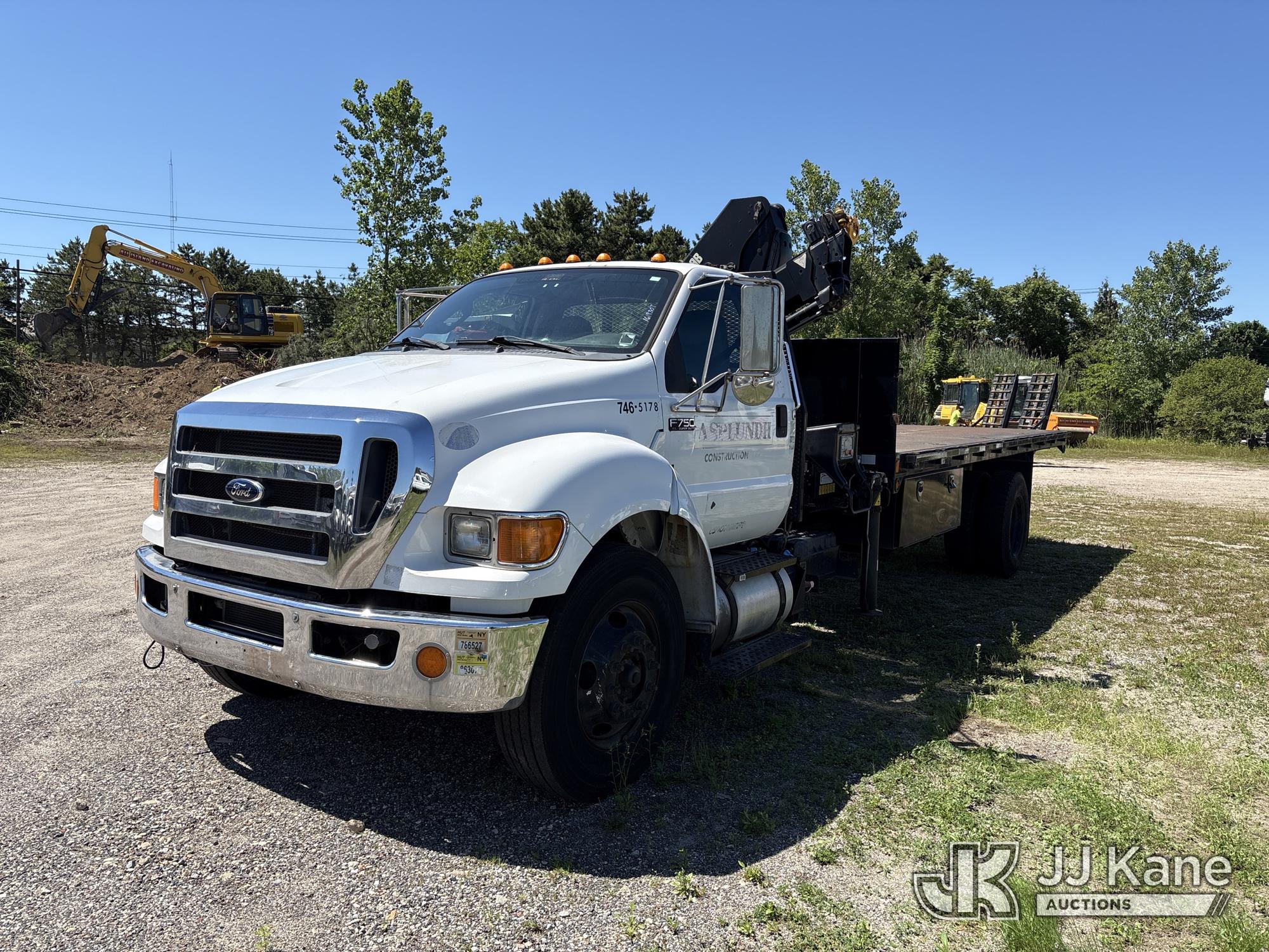 Photo of a 2015 Ford F-750
