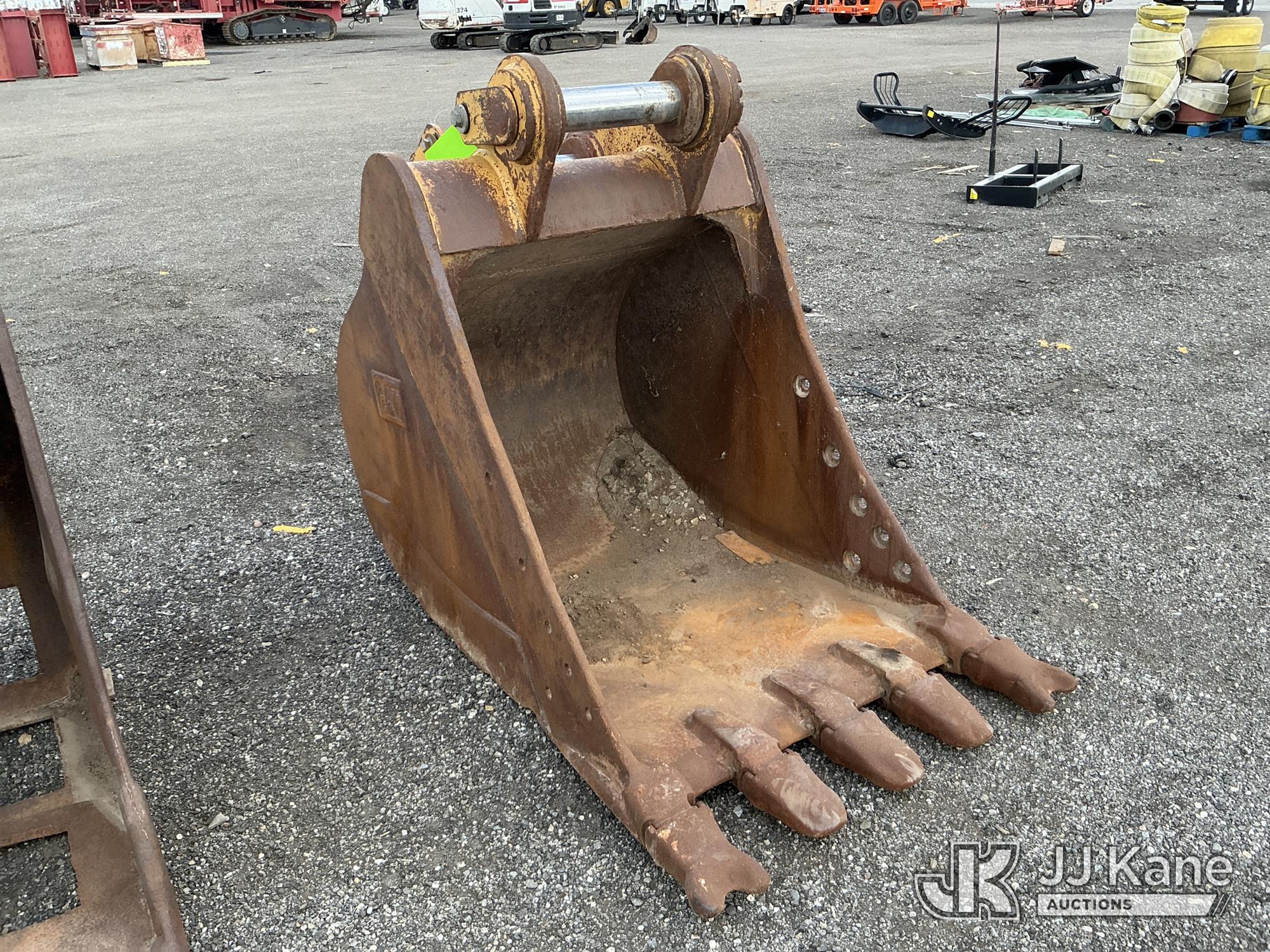 Cat 36in Excavator Bucket NOTE: This unit is being sold AS IS/WHERE IS via Timed Auction and is located in Salt Lake City