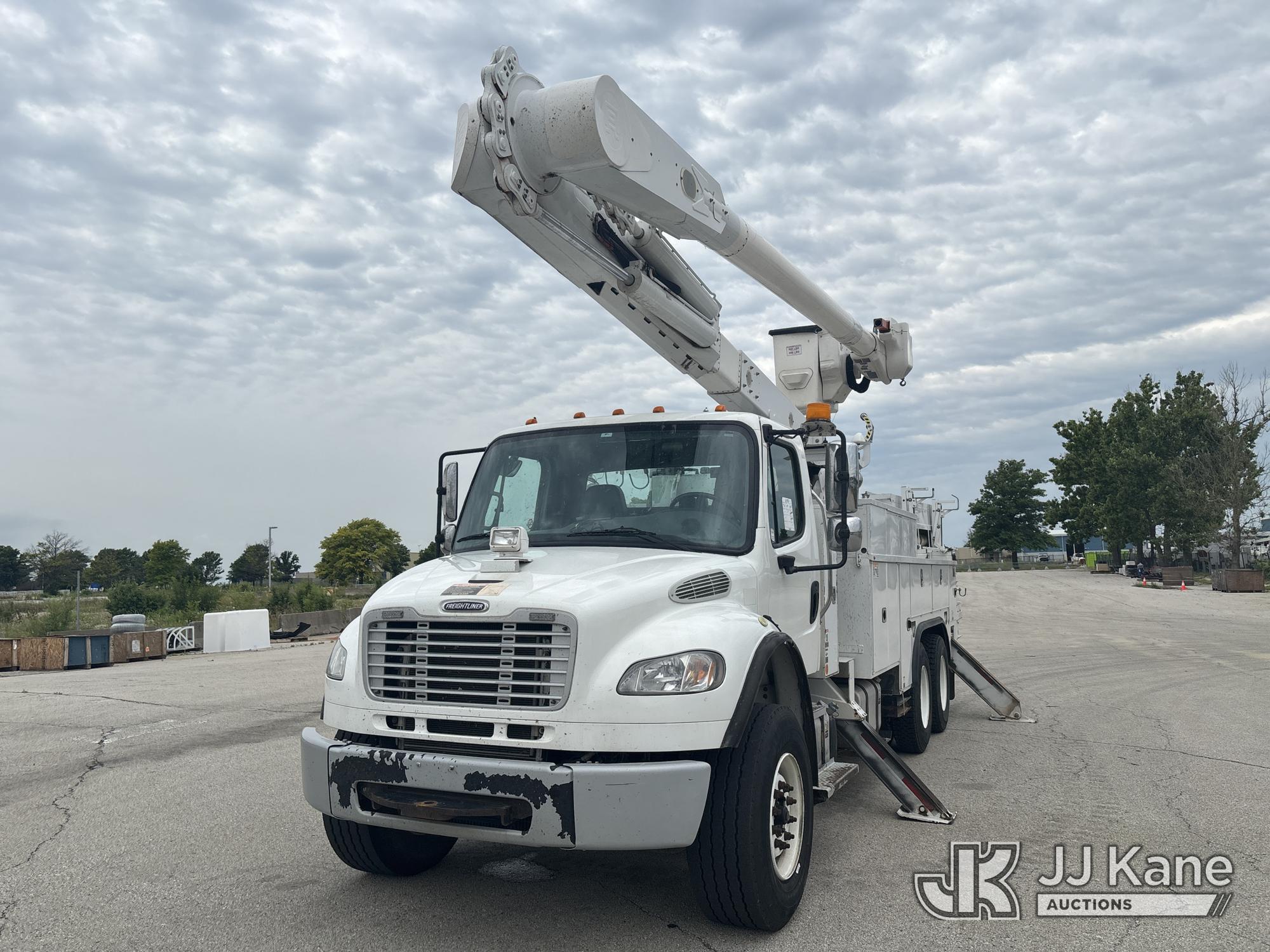 Altec AM60E, Over-Center Material Handling Bucket rear mounted on 2017 Freightliner M2 106 Utility Truck