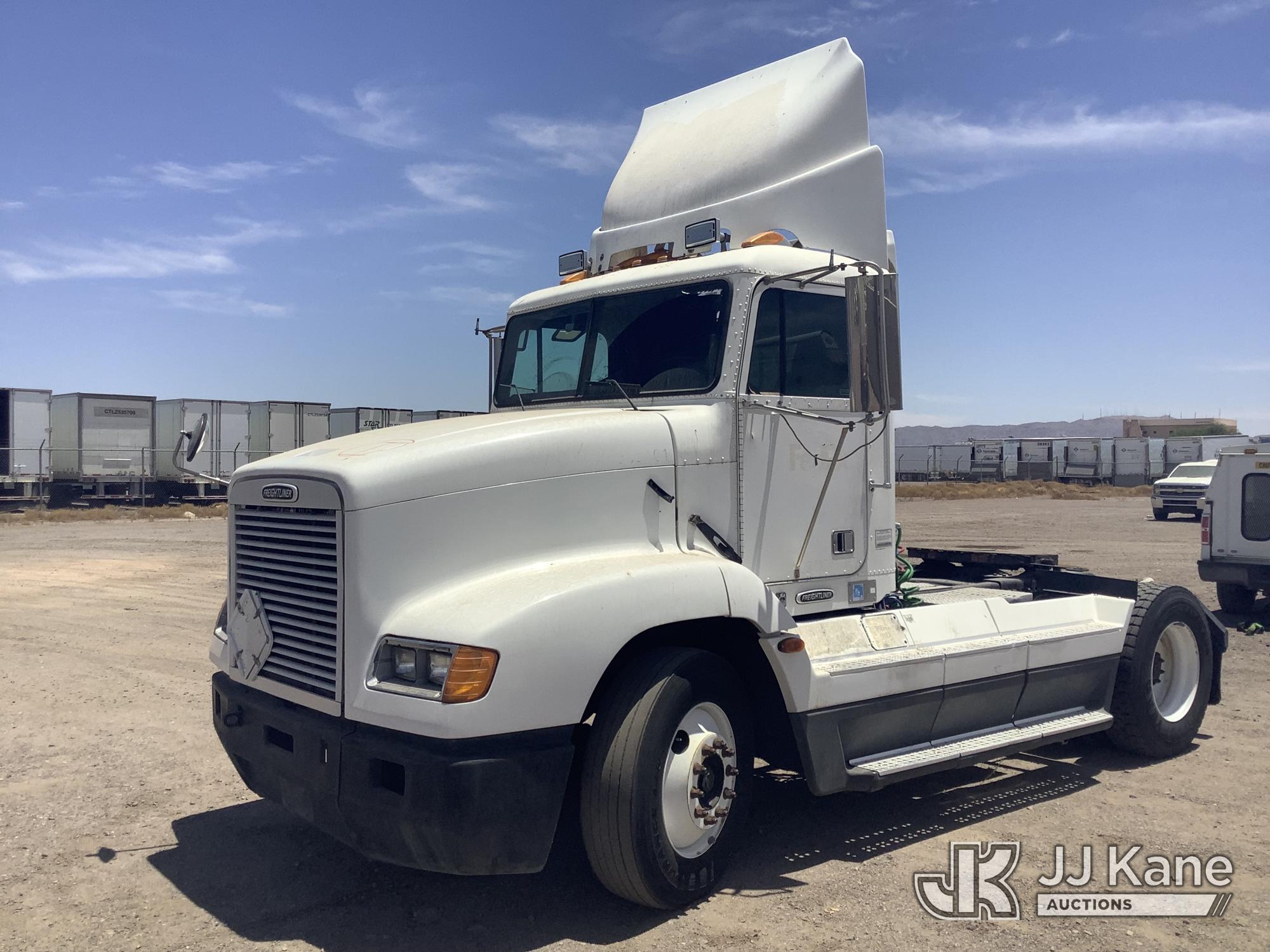 Photo of a 2000 Freightliner FLD112