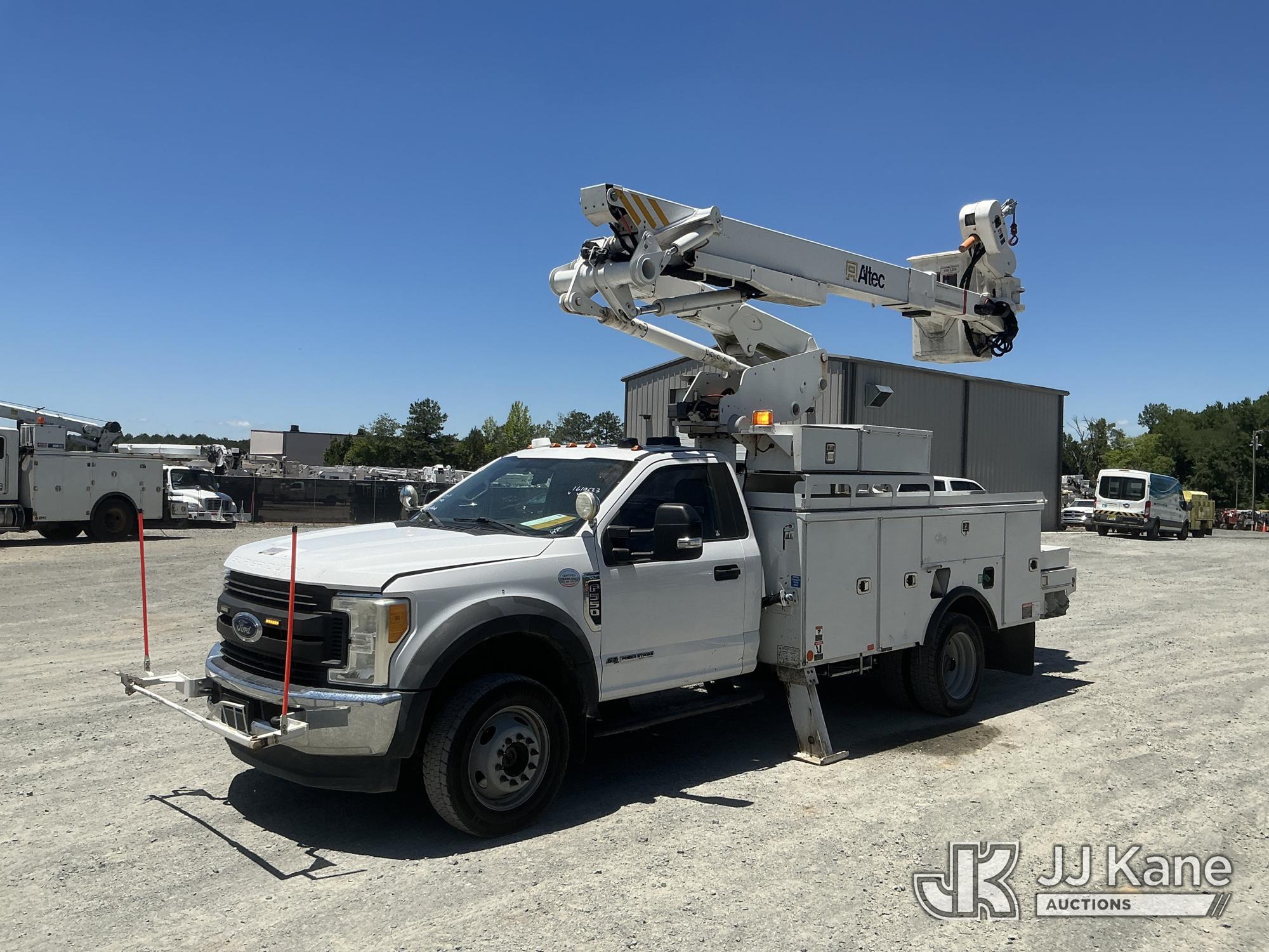 Photo of a 2017 Ford F550