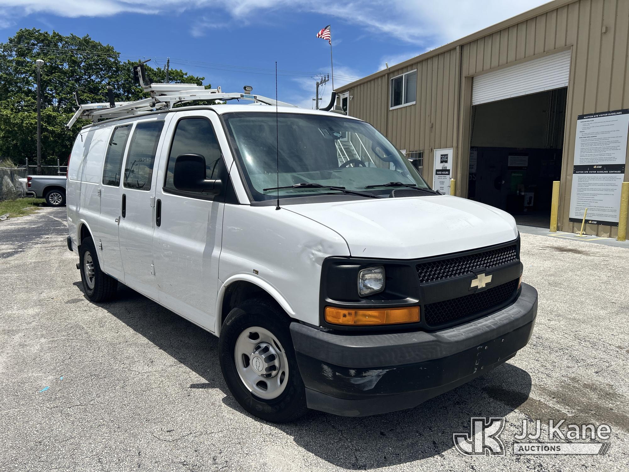 2017 Chevrolet EXPRESS 2500