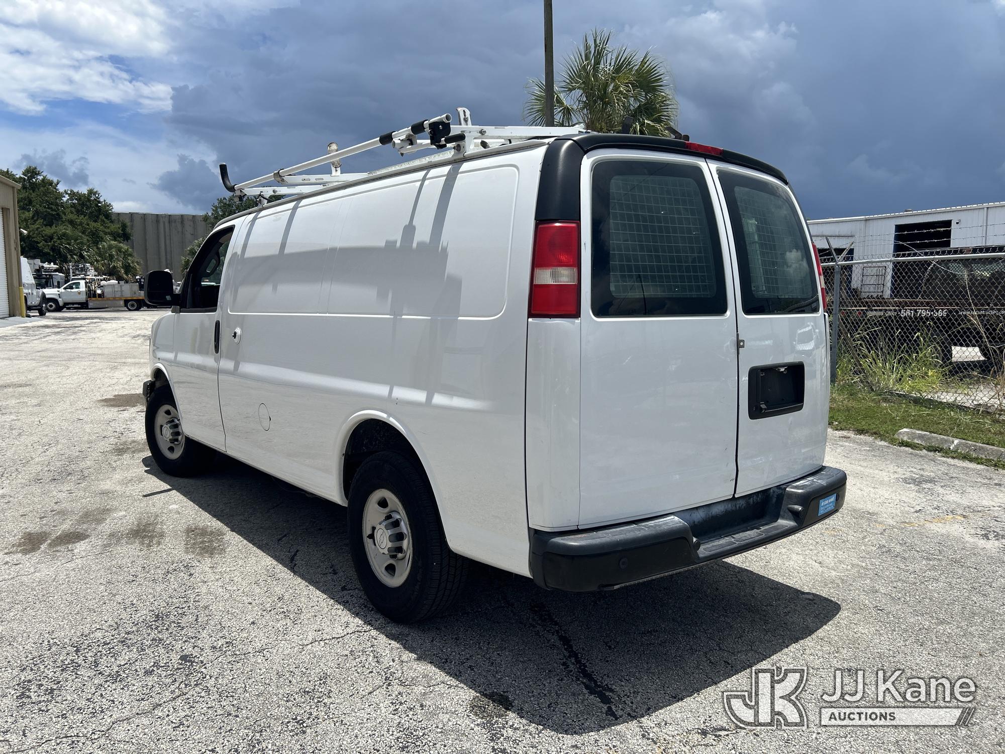 2017 Chevrolet EXPRESS 2500