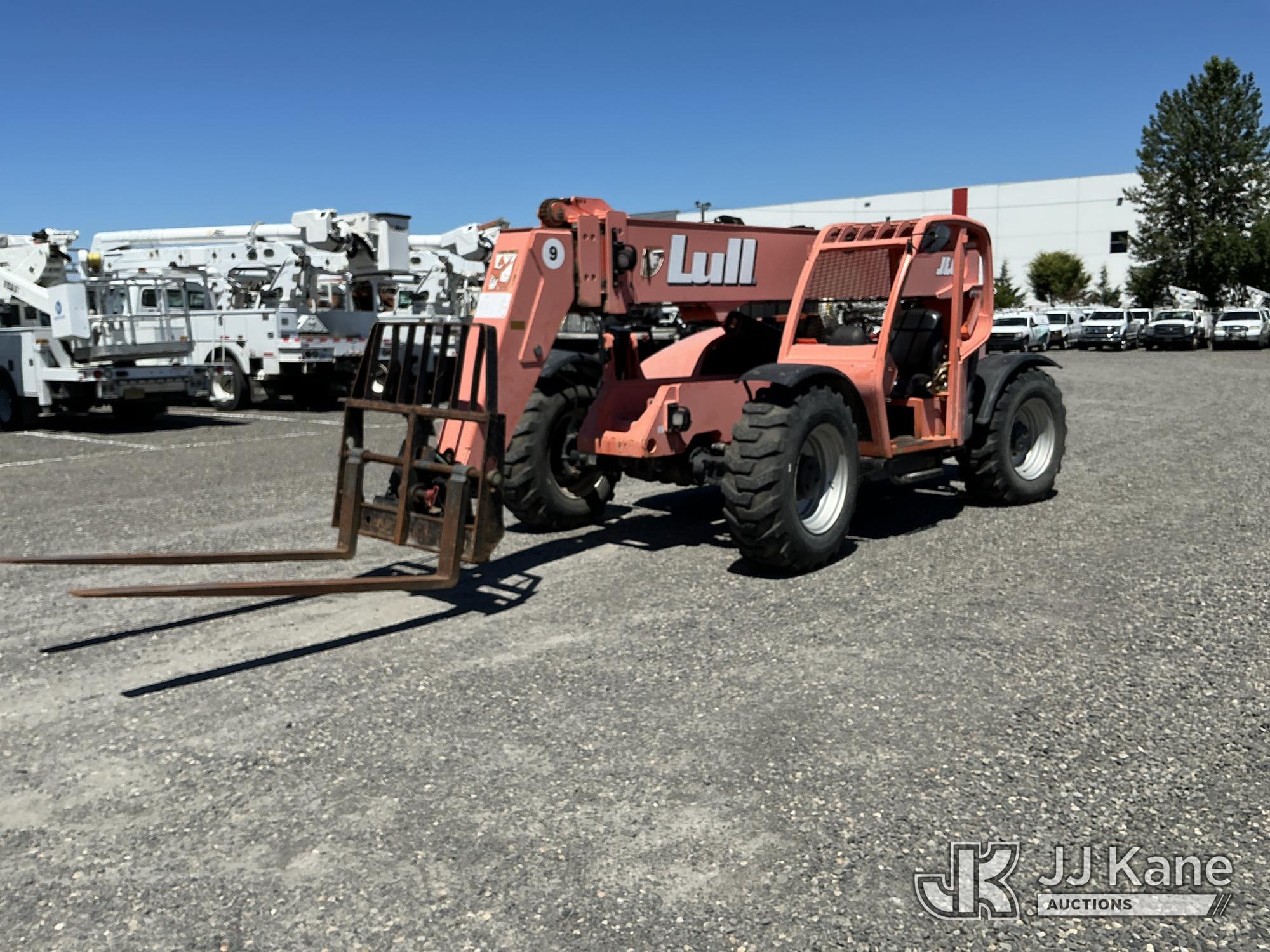 Photo of a 2006 Lull 944E-42