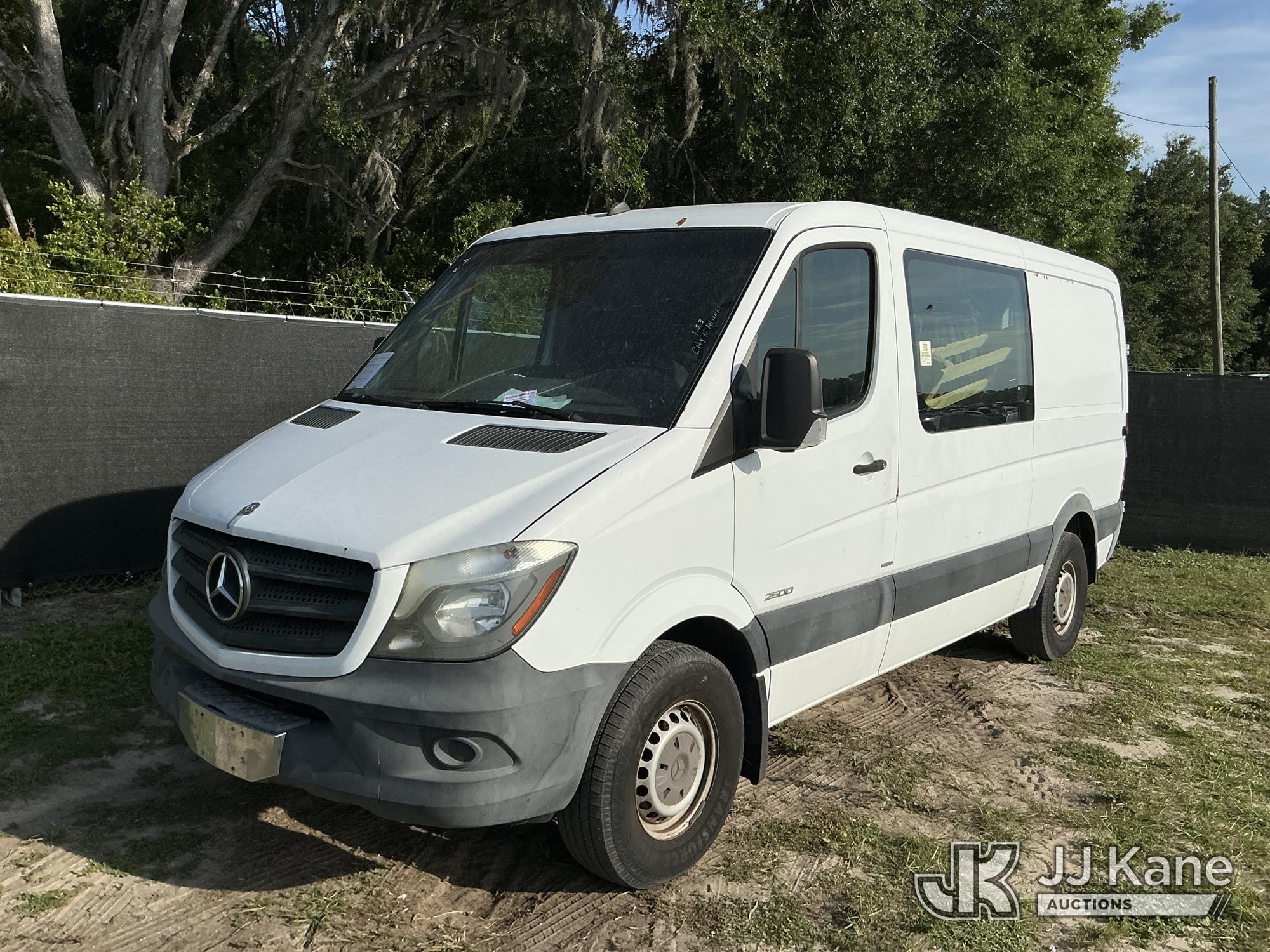 Photo of a 2014 Mercedes-Benz Sprinter
