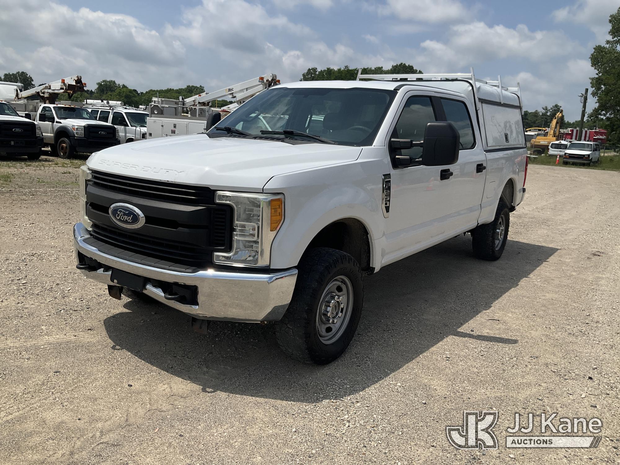 Photo of a 2017 Ford F-250 SD
