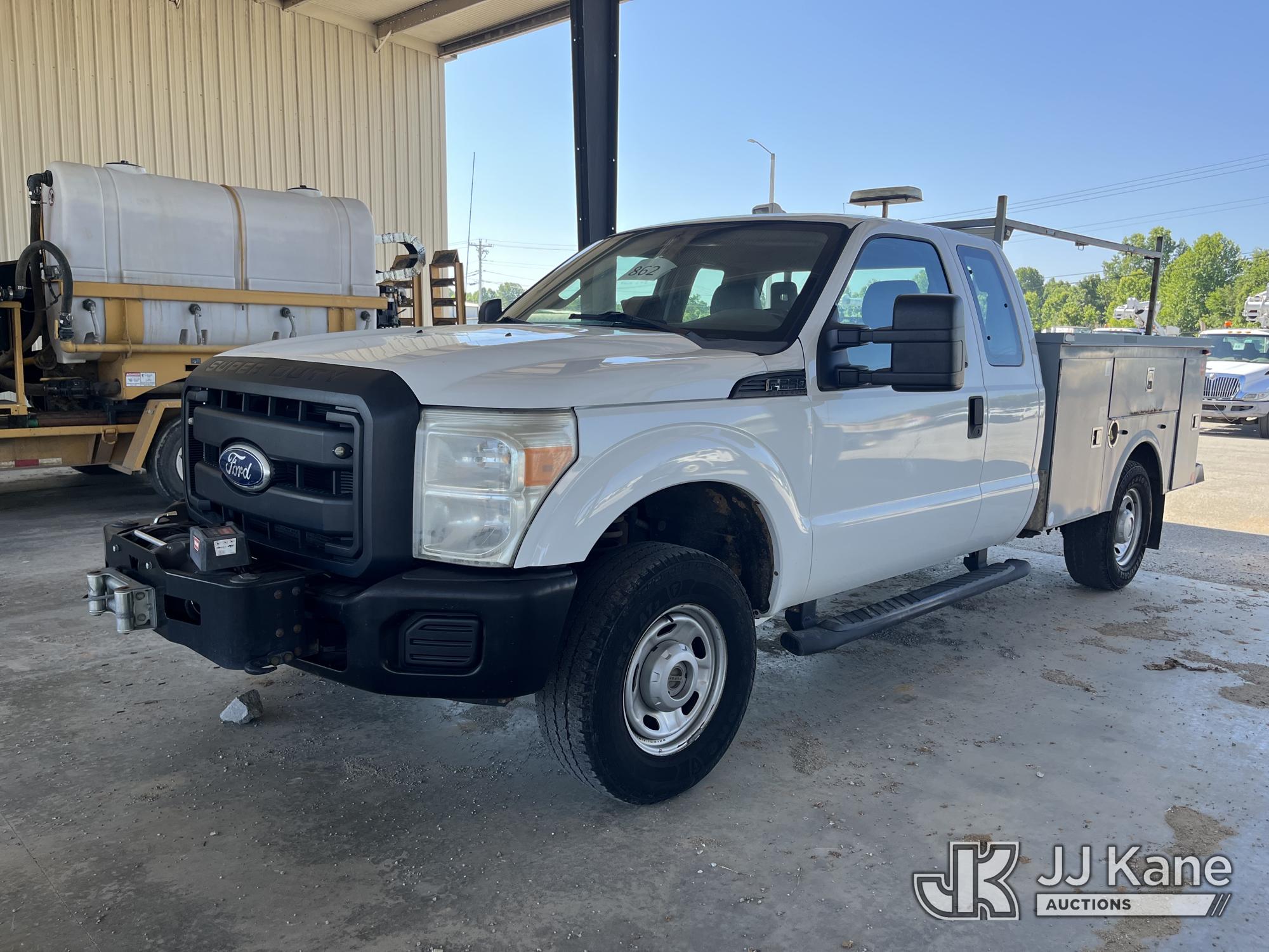 Photo of a 2011 Ford F-250 SD