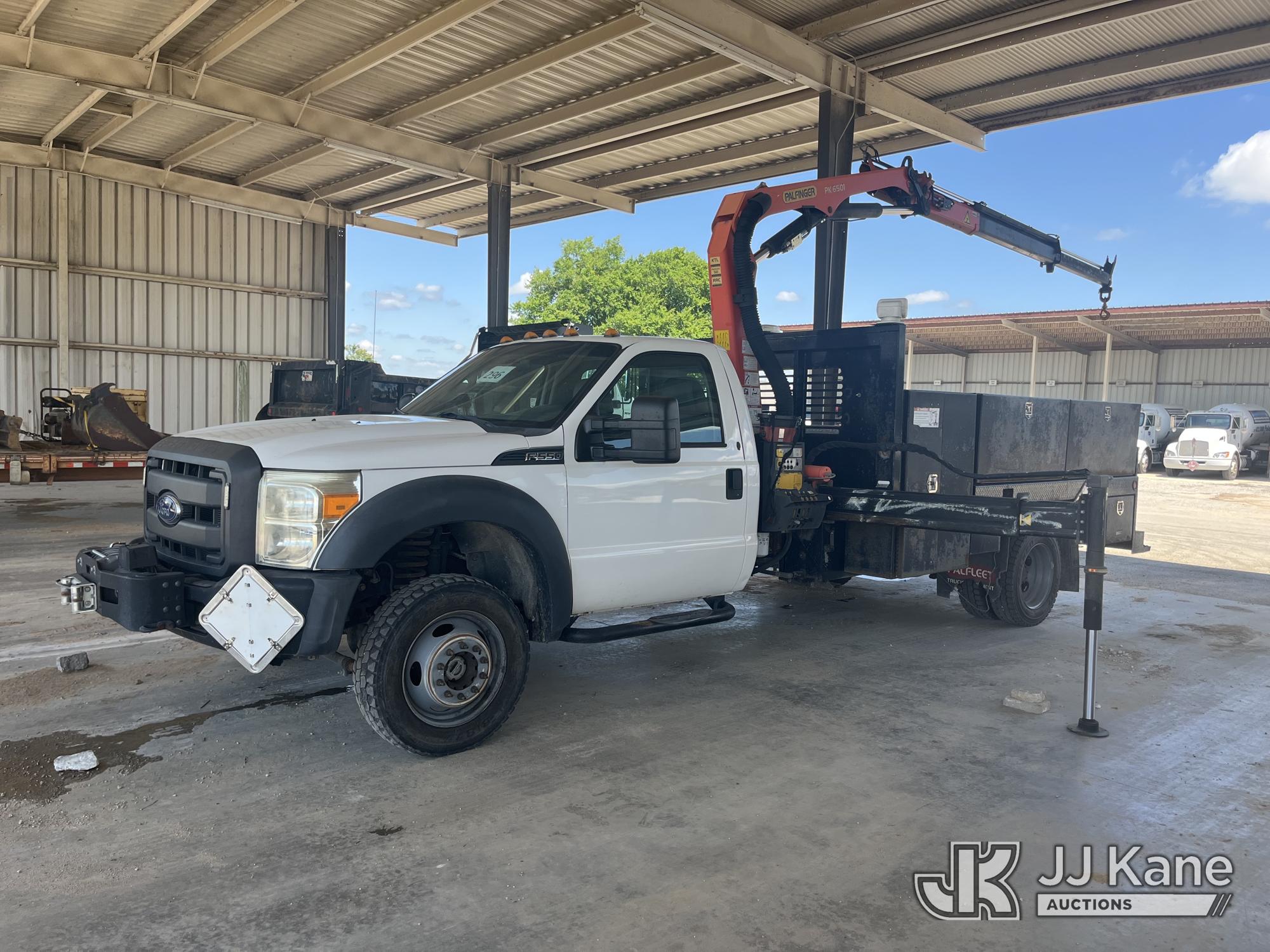 Photo of a 2014 Ford F-550