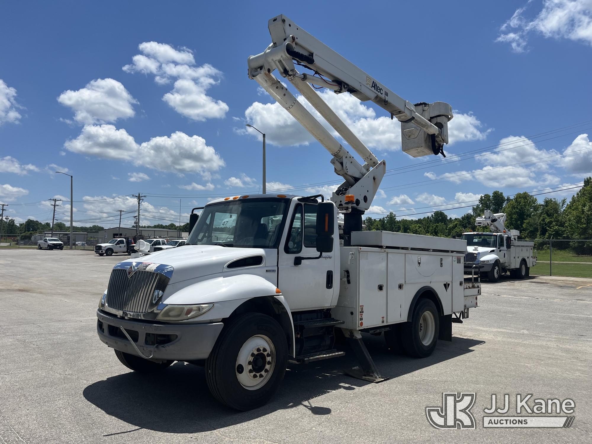 Photo of a 2014 International 4300