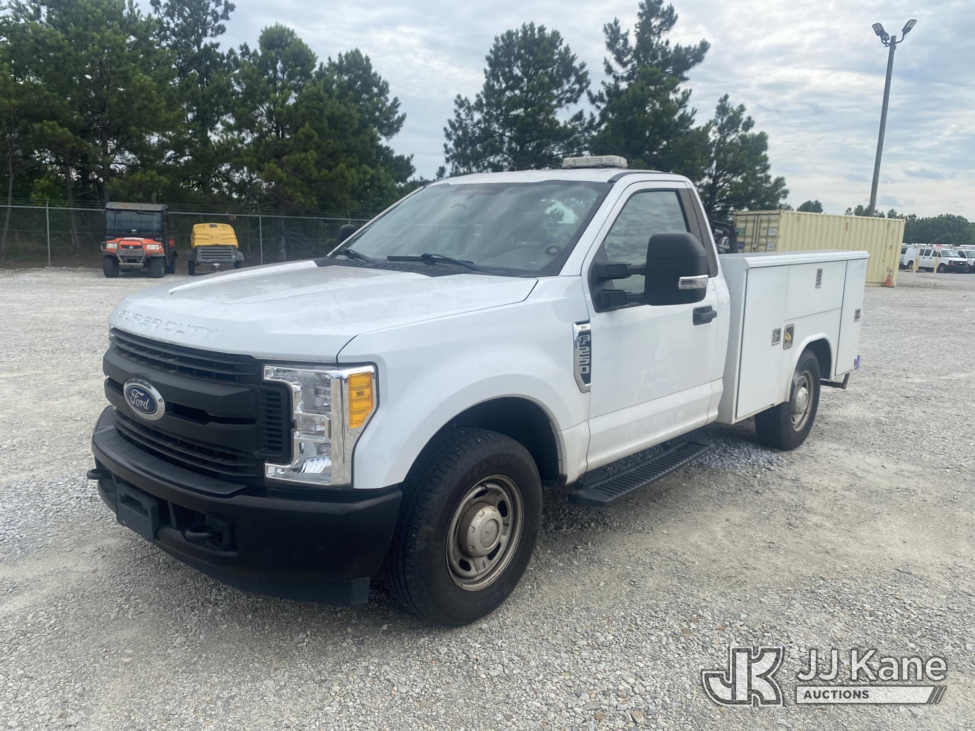 Photo of a 2017 Ford F-250 SD